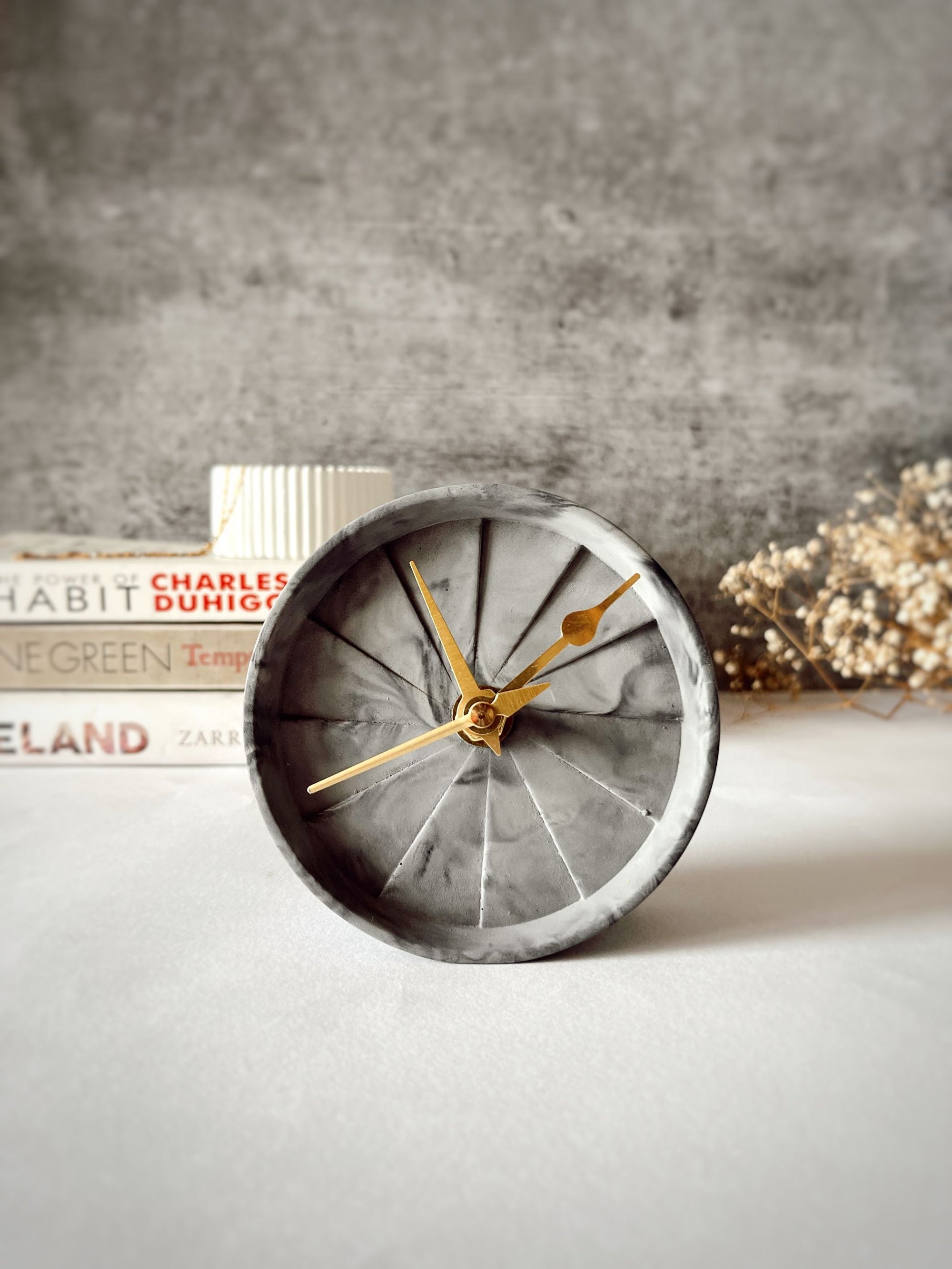 Concrete Table Clock