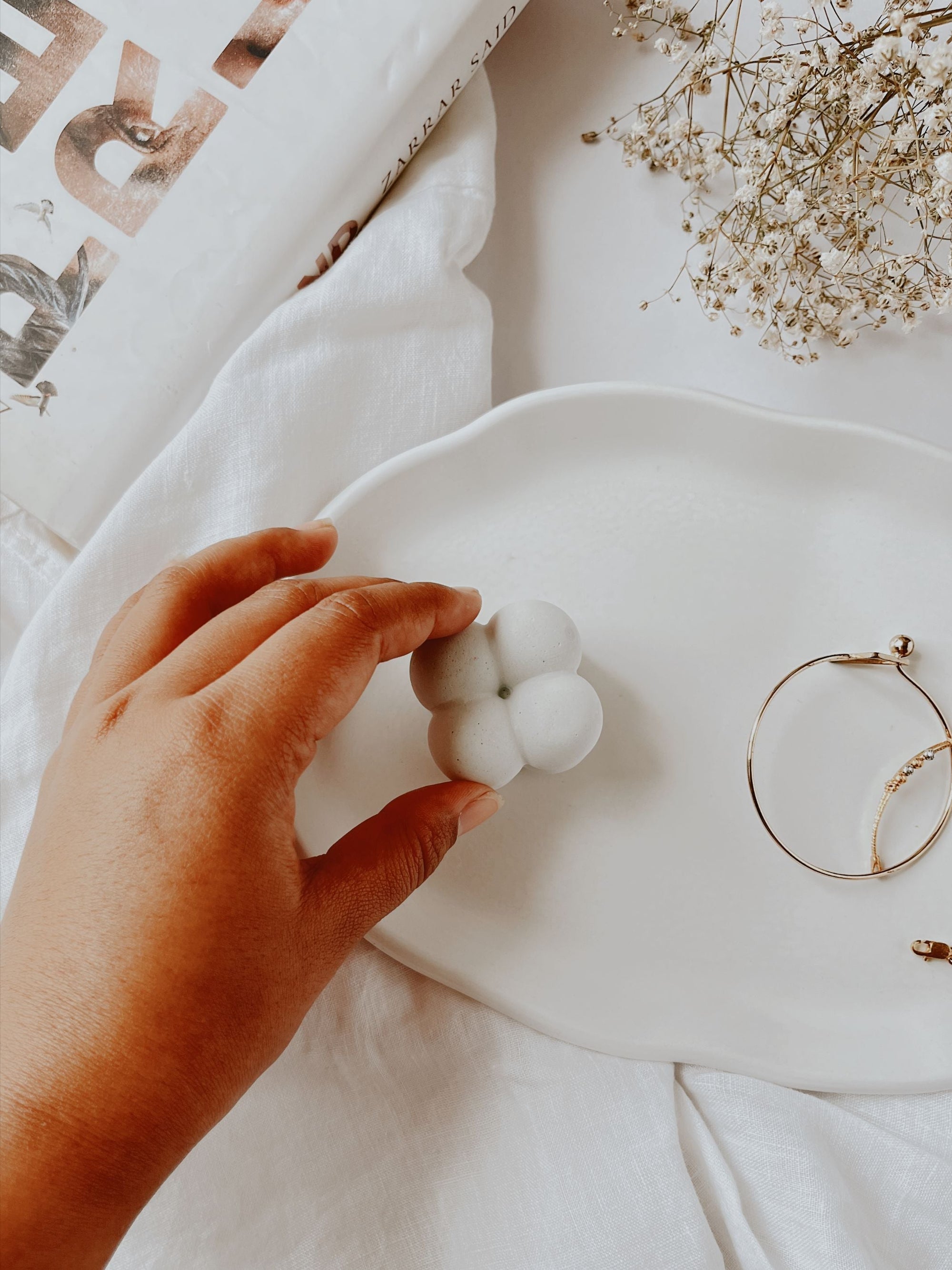 Concrete Irregular Oval Tray