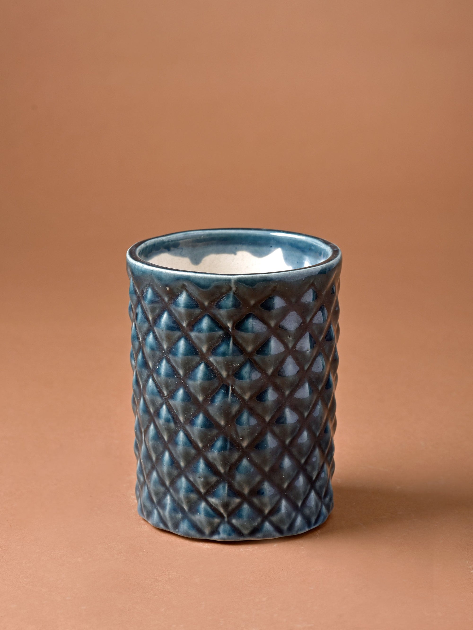 Diamond Groove Planter
