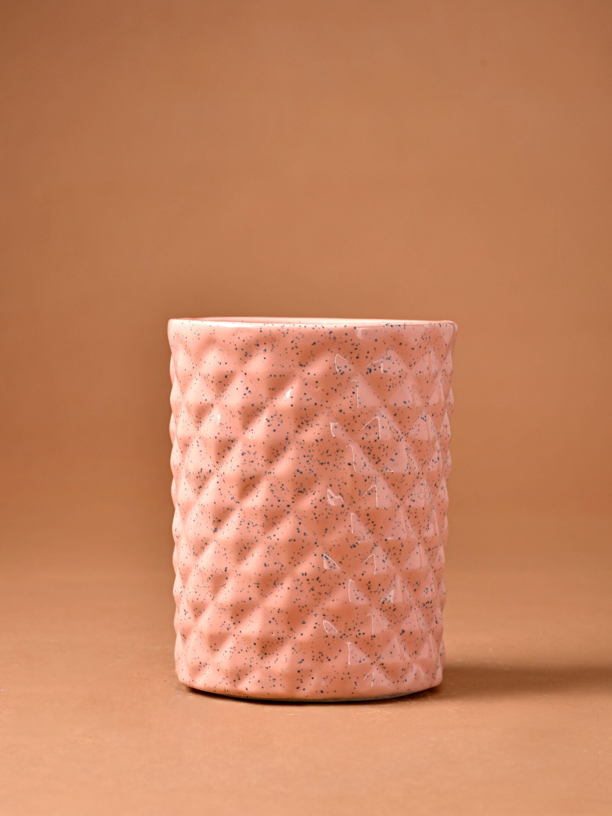 Diamond Groove Planter