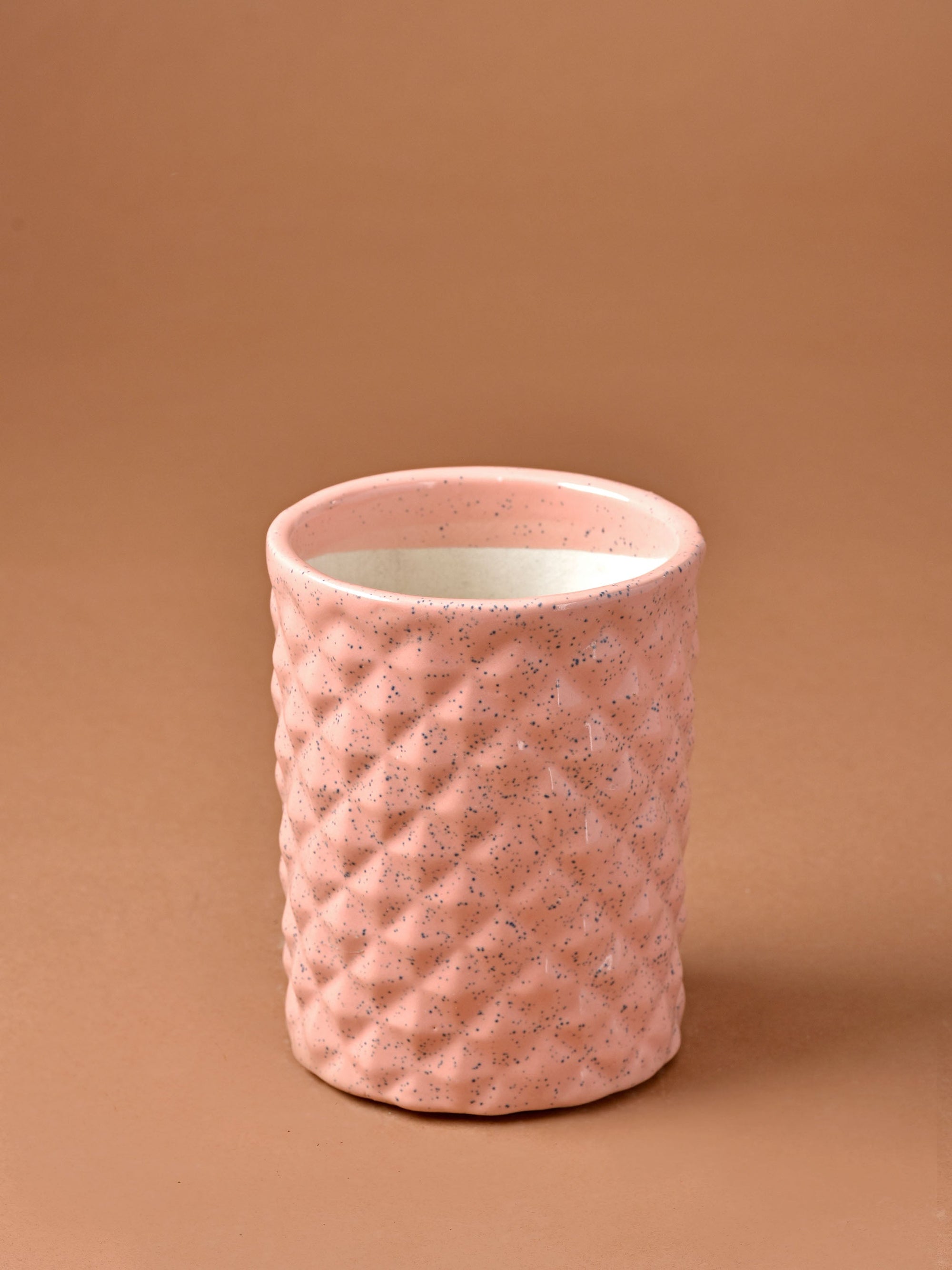 Diamond Groove Planter