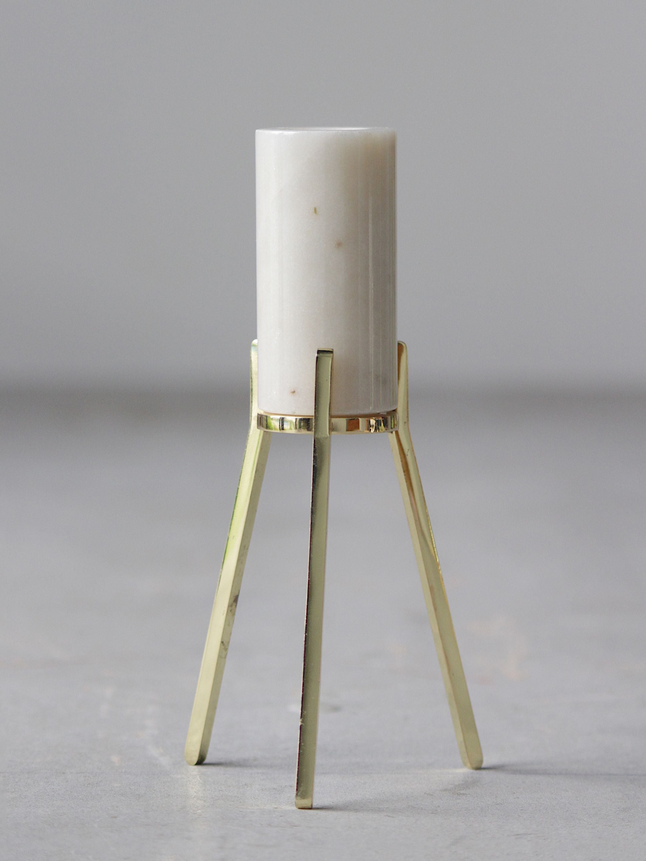 Fyre 2.0 - Large  White