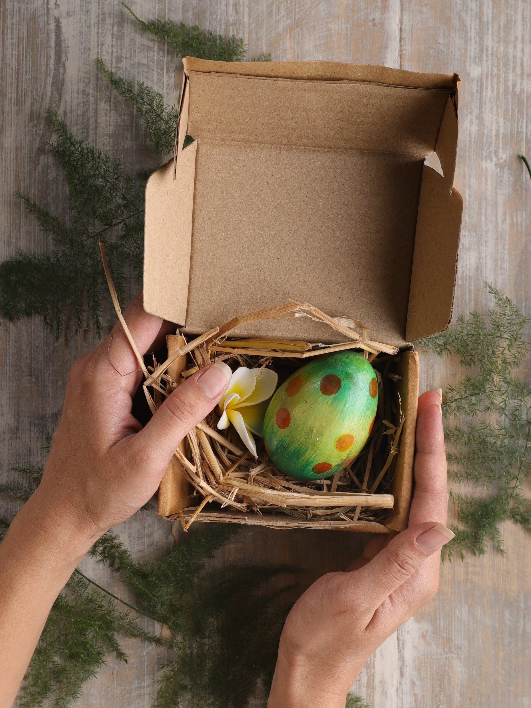 Green Ombre Polka Dot Egg