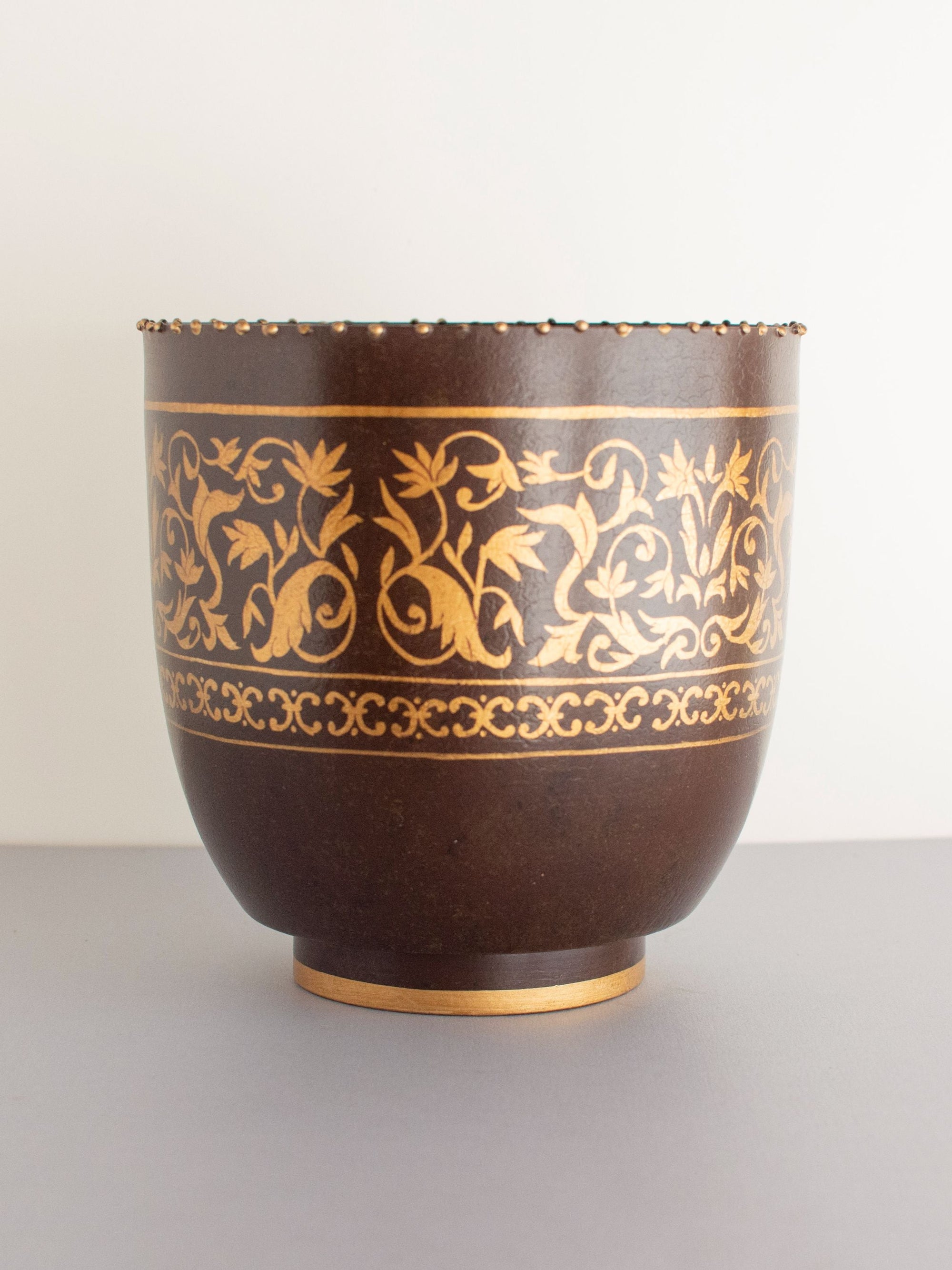 Gul Handpainted Iron Planter Large