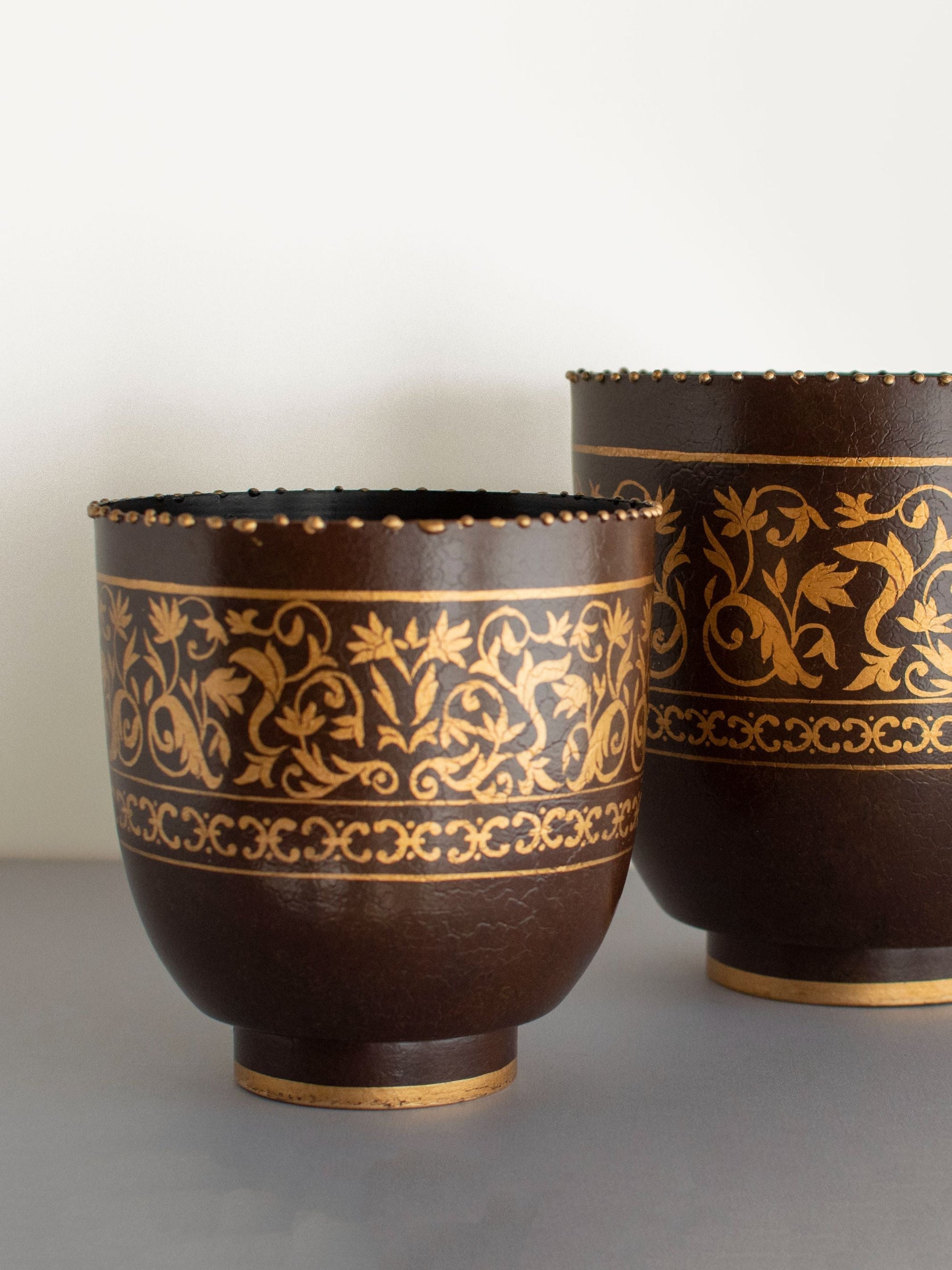 Gul Handpainted Iron Planter