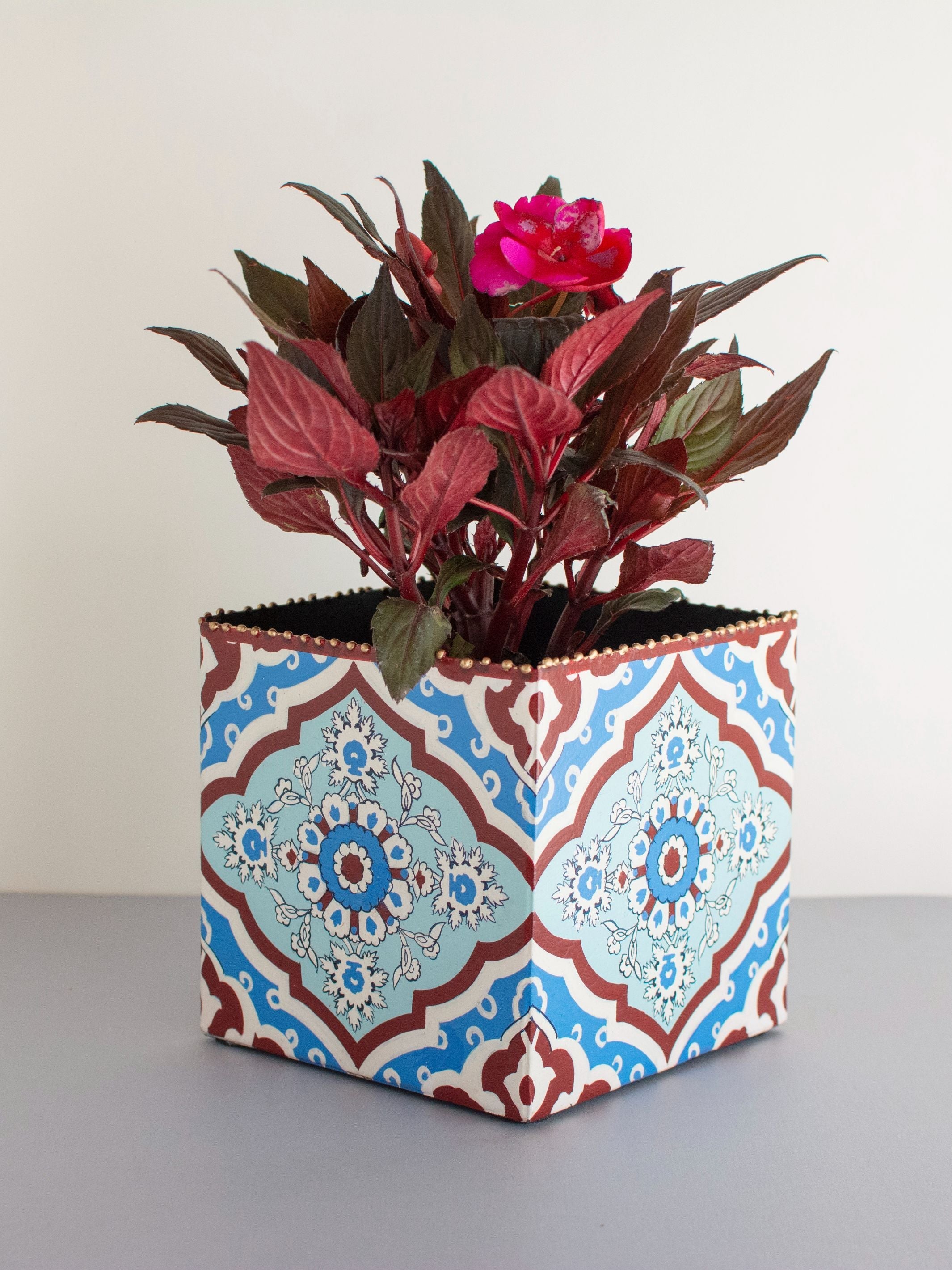 Inaya Handpainted Iron Planter