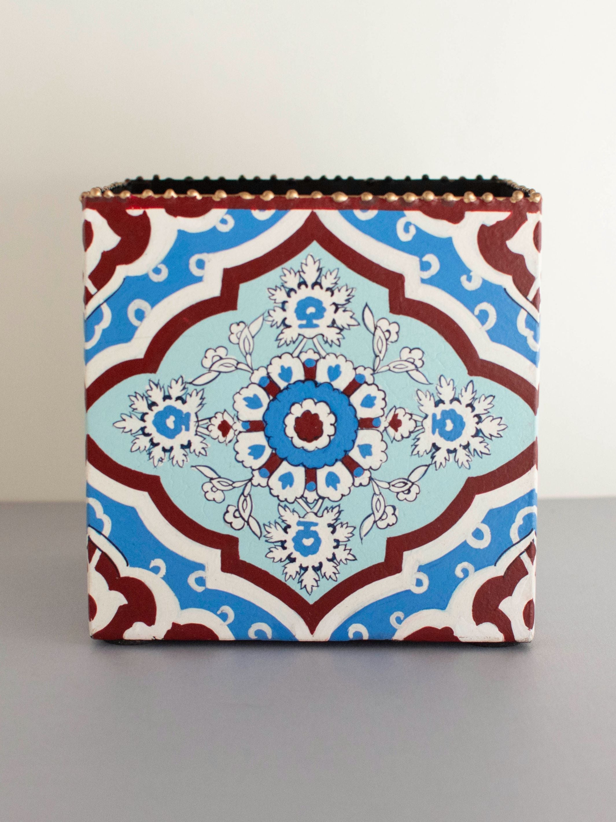 Inaya Handpainted Iron Planter