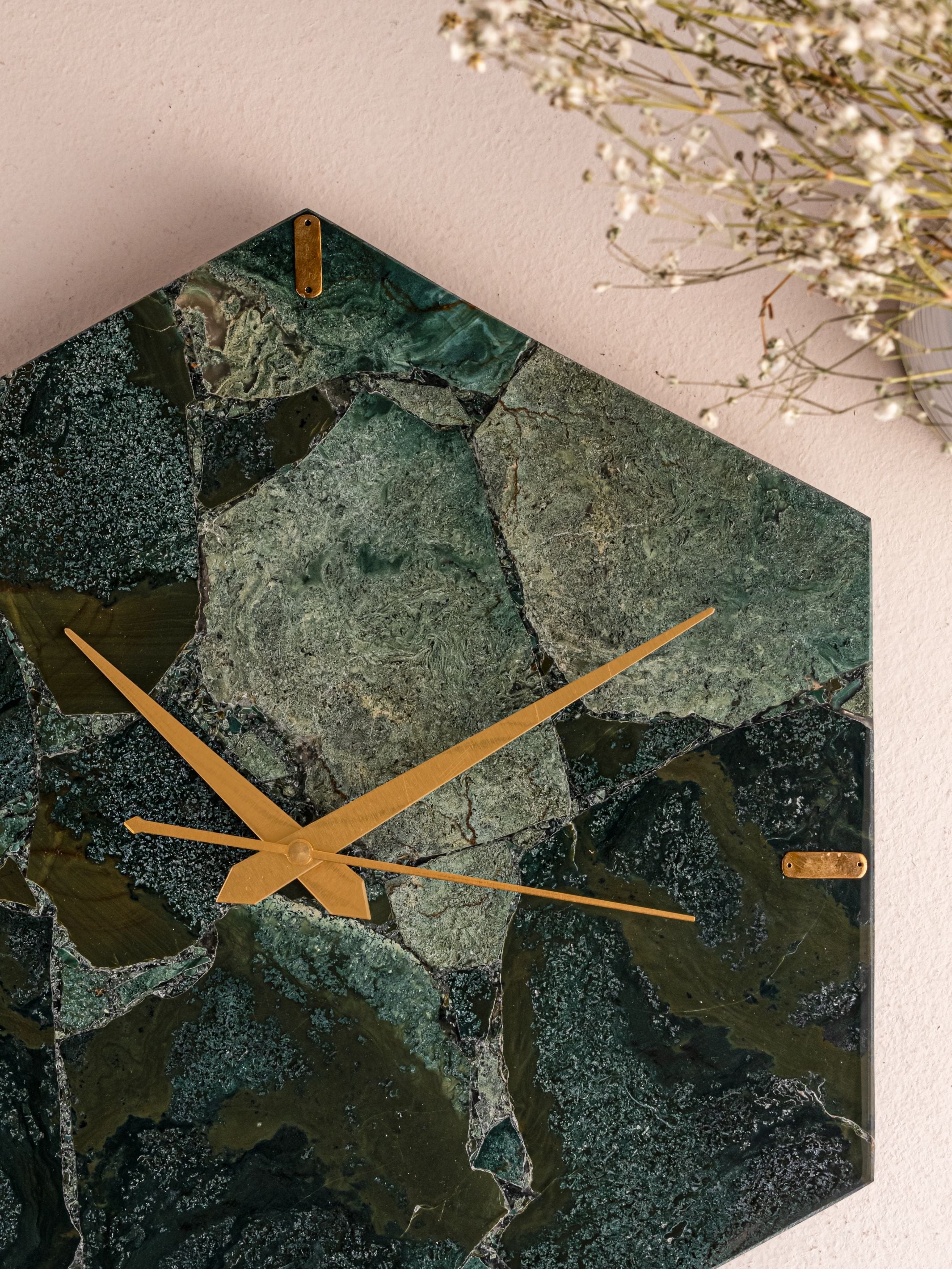 Moss Agate Hexagone Wall Clock