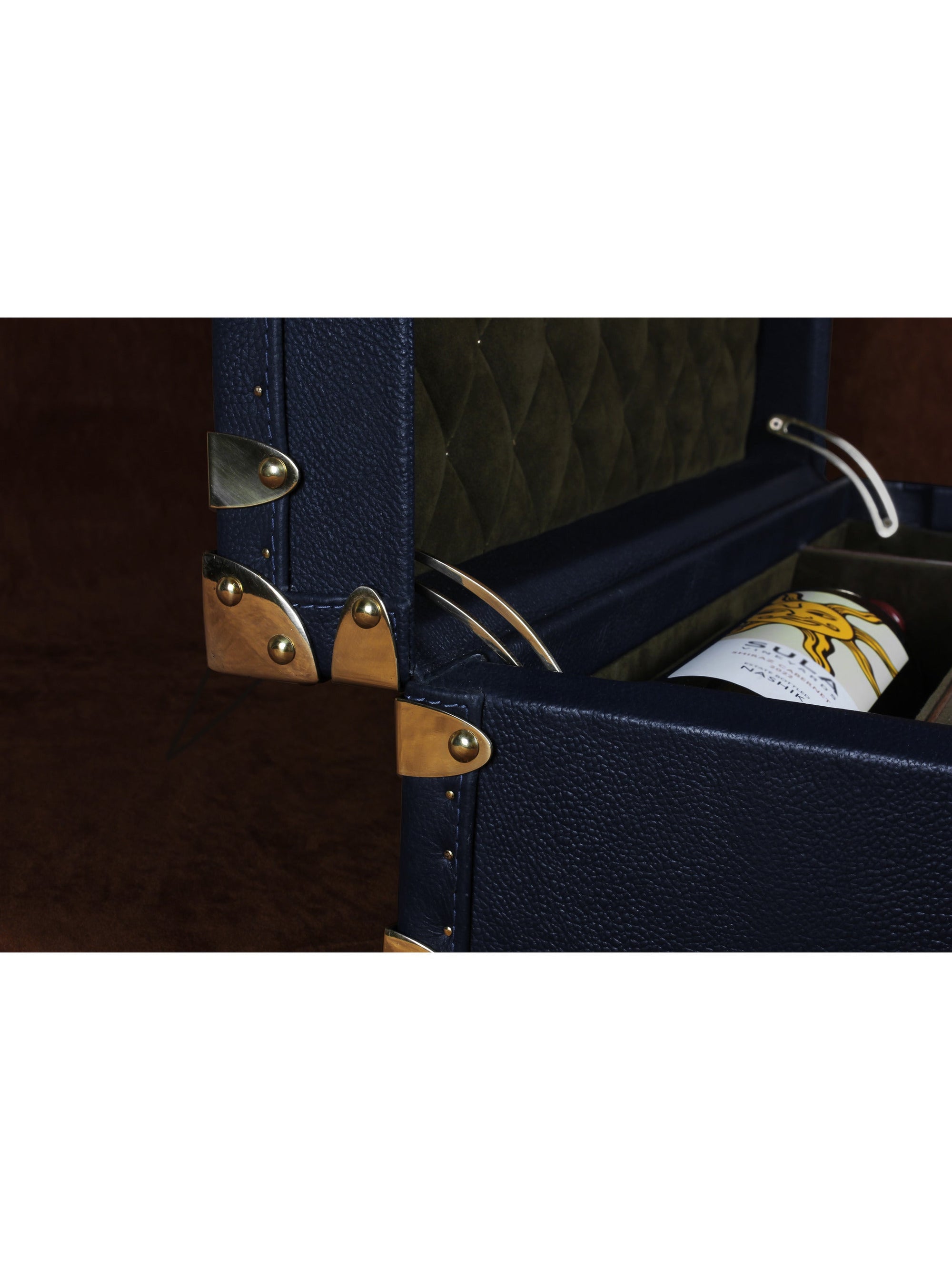 Petite Wine Trunk