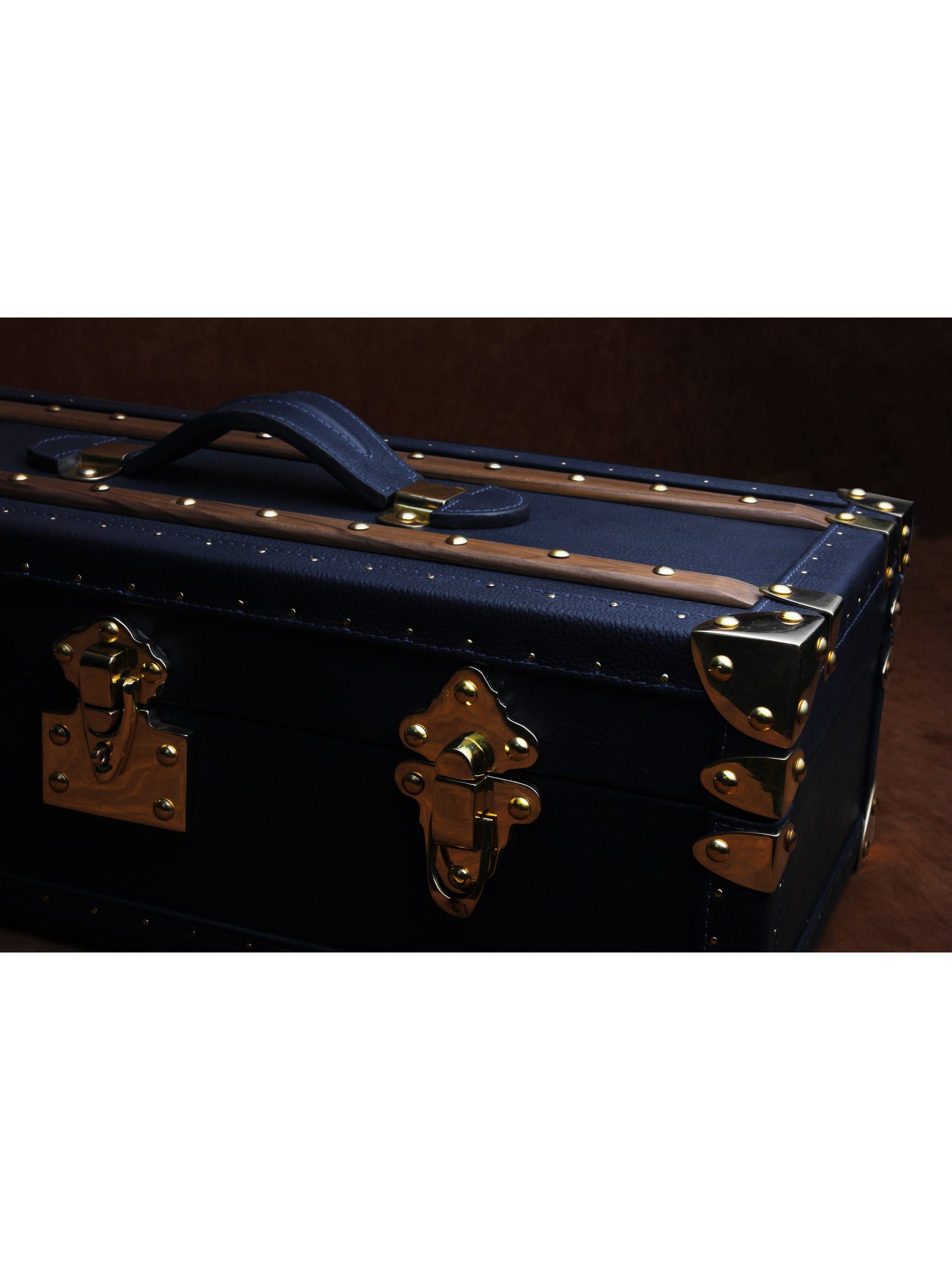 Petite Wine Trunk