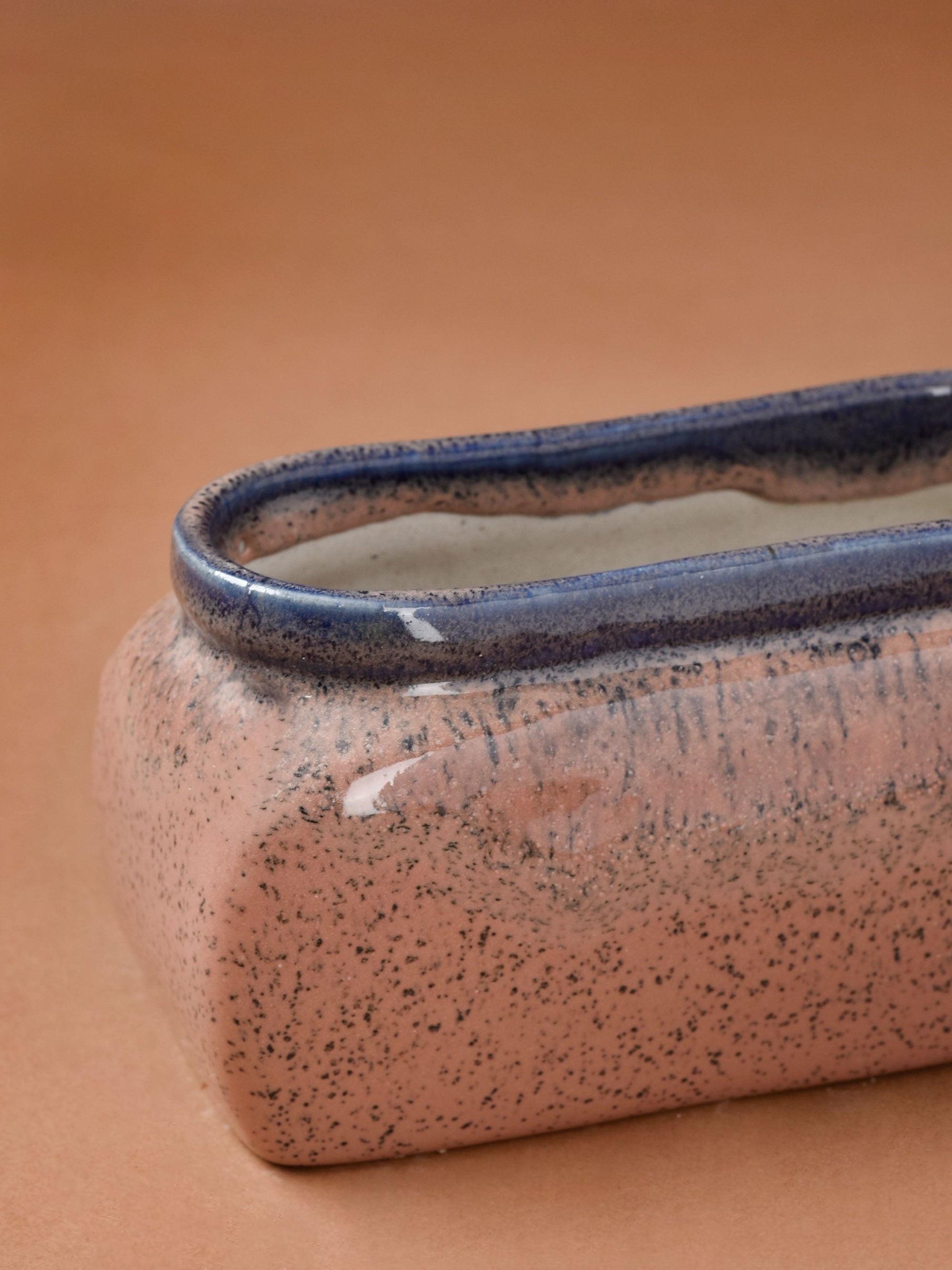 Rectangle Planter with Oval rim