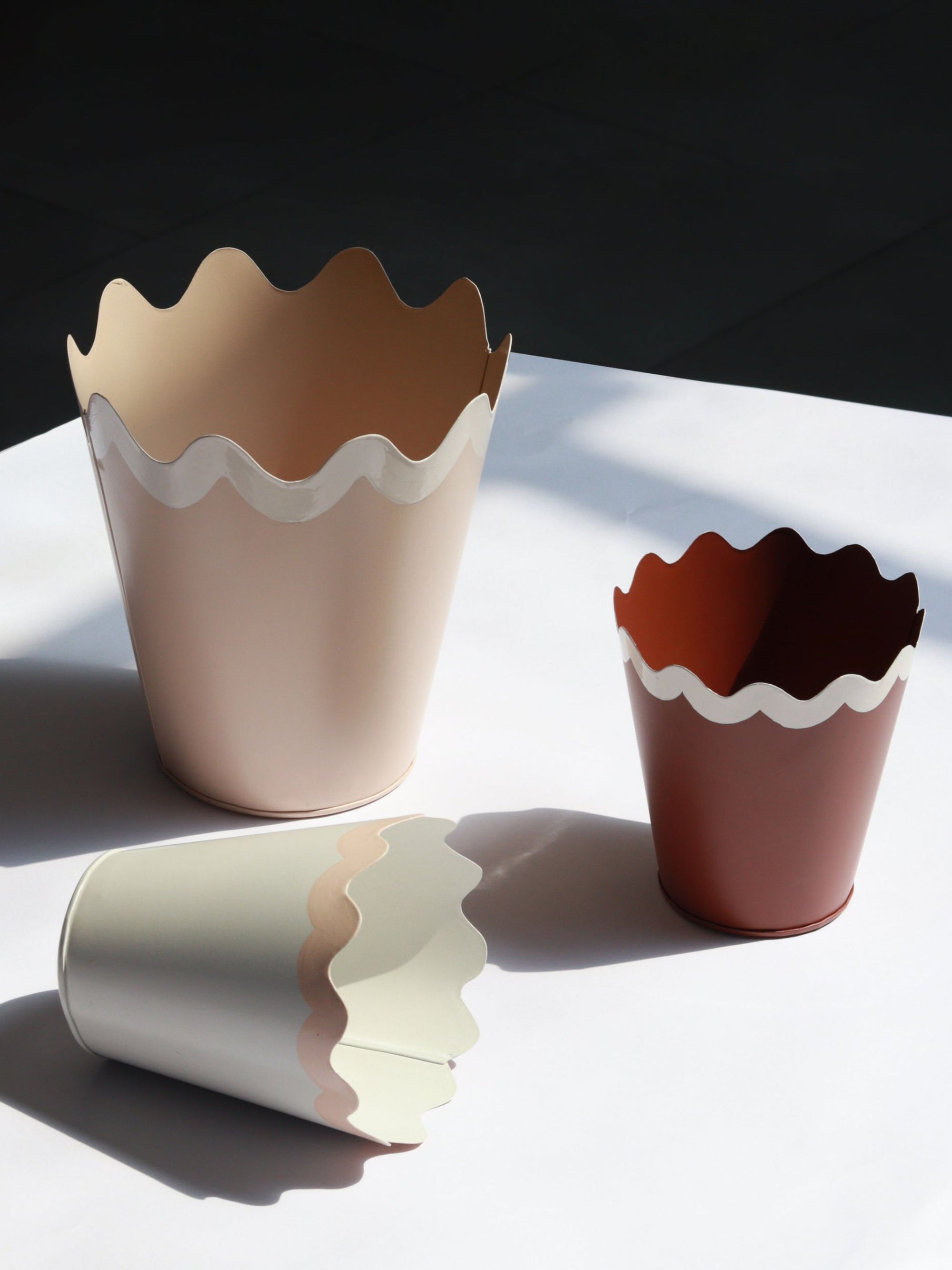 Scallop Metal Planter