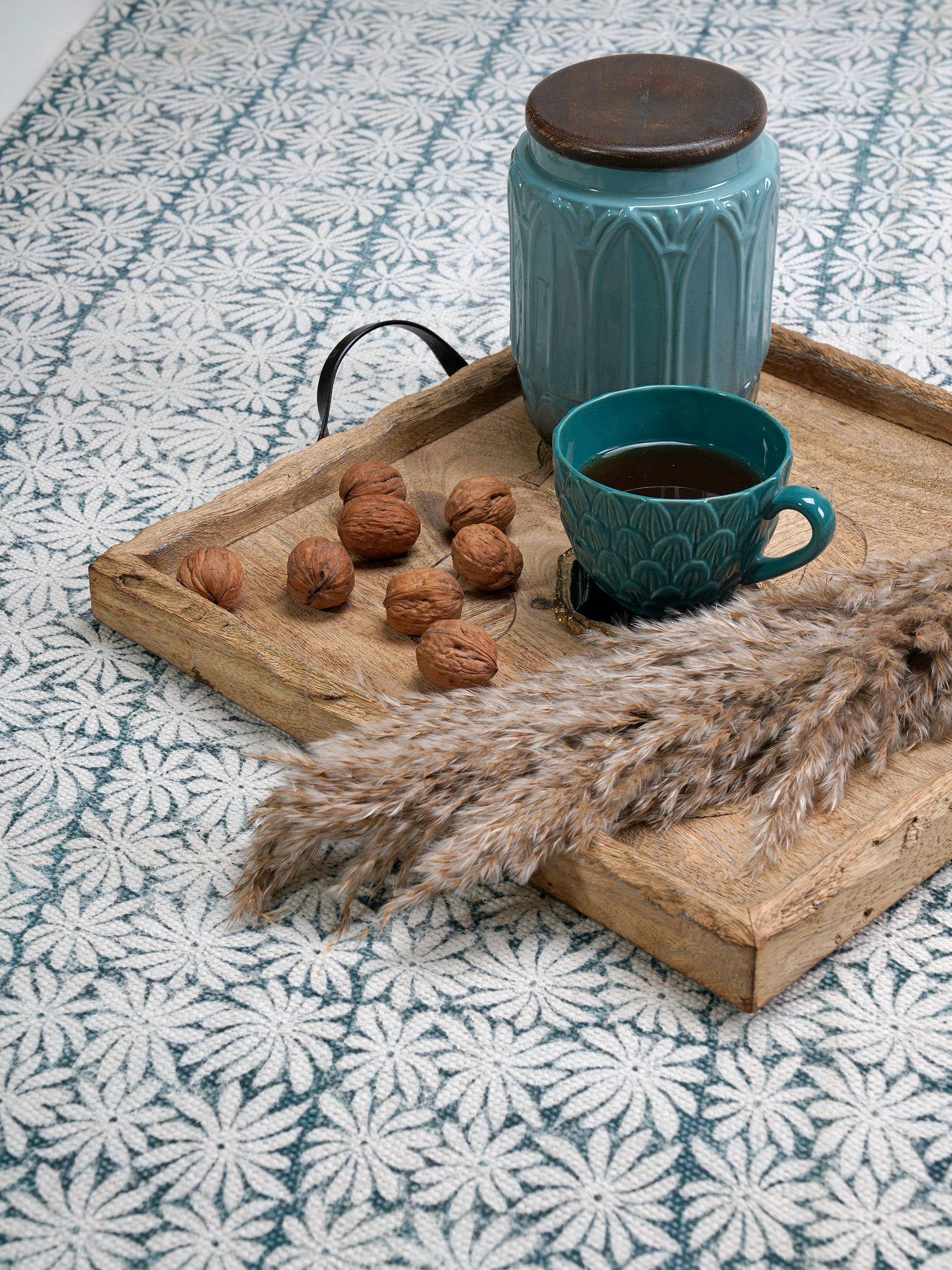 Seamless Jasmine Floral Rug