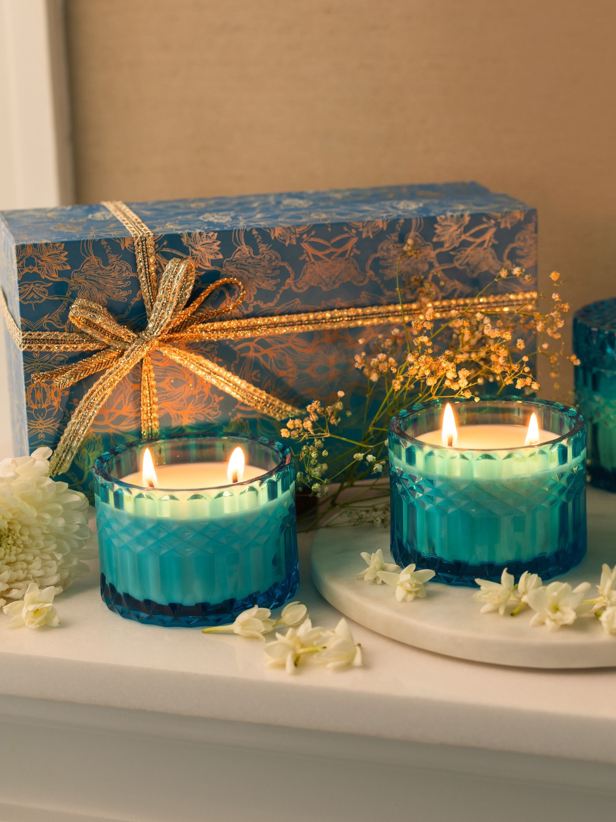 Turquoise Ray Candle
