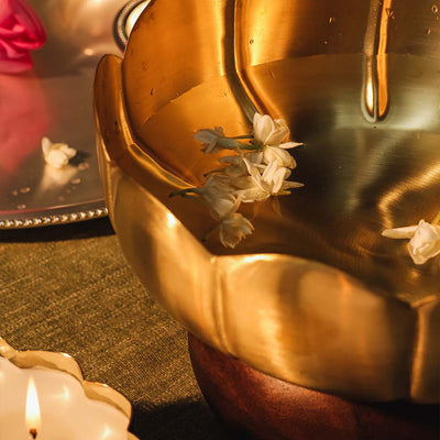Flower Brass Urli WIth Wood