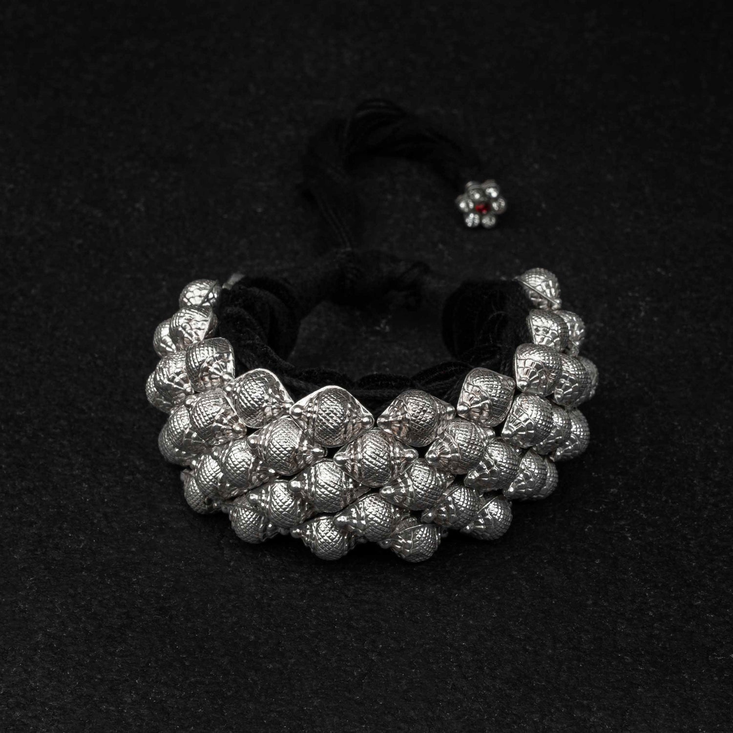 Shell Pahuchi Silver Bracelet