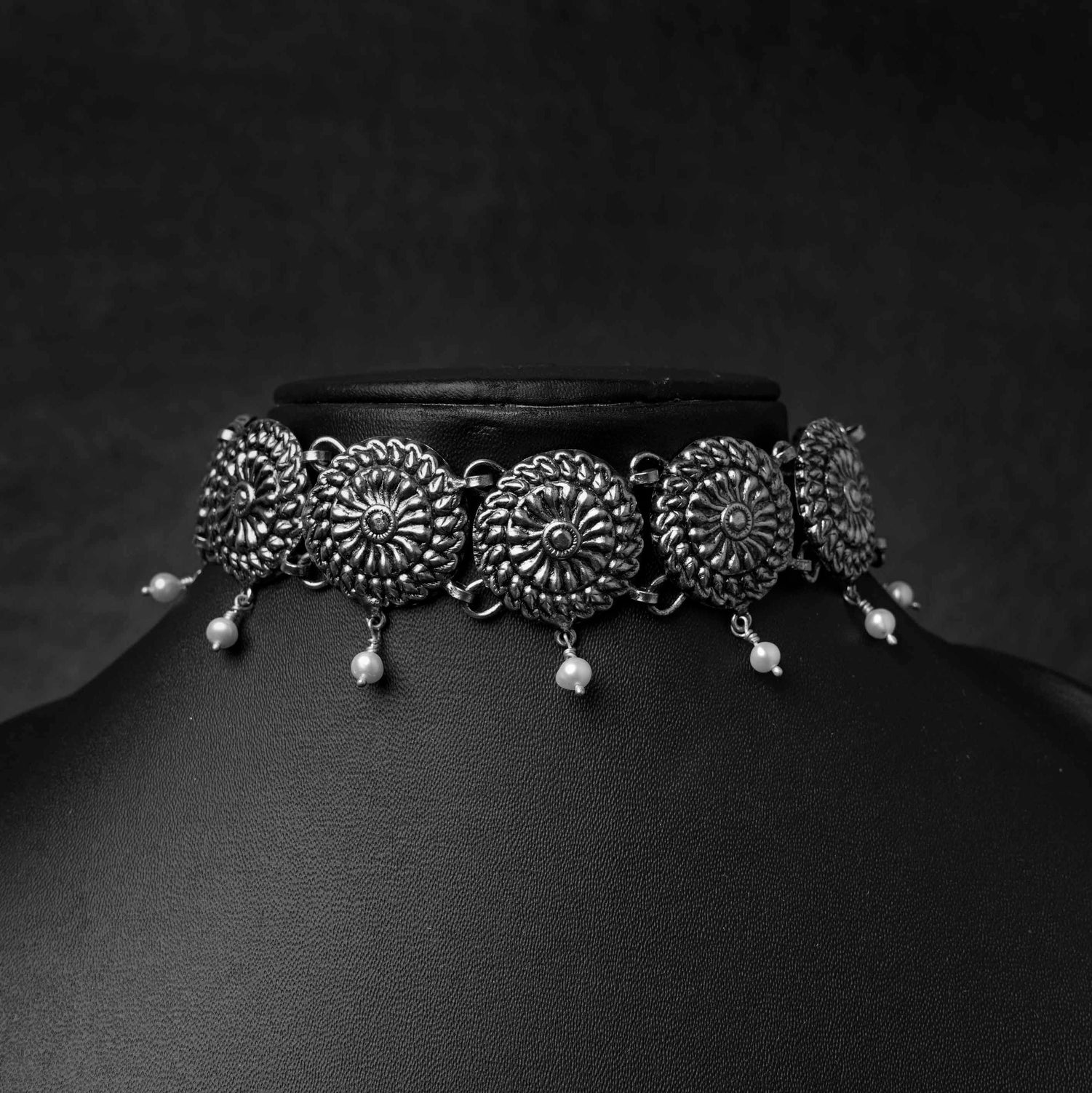 Chakra Pearl Silver Guluband