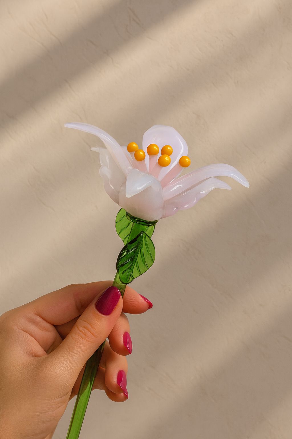 Rose Mist Lily – Hand-Blown Glass Flower Stem
