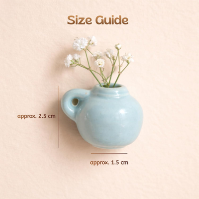 Decorative refrigerator magnets with dried flowers