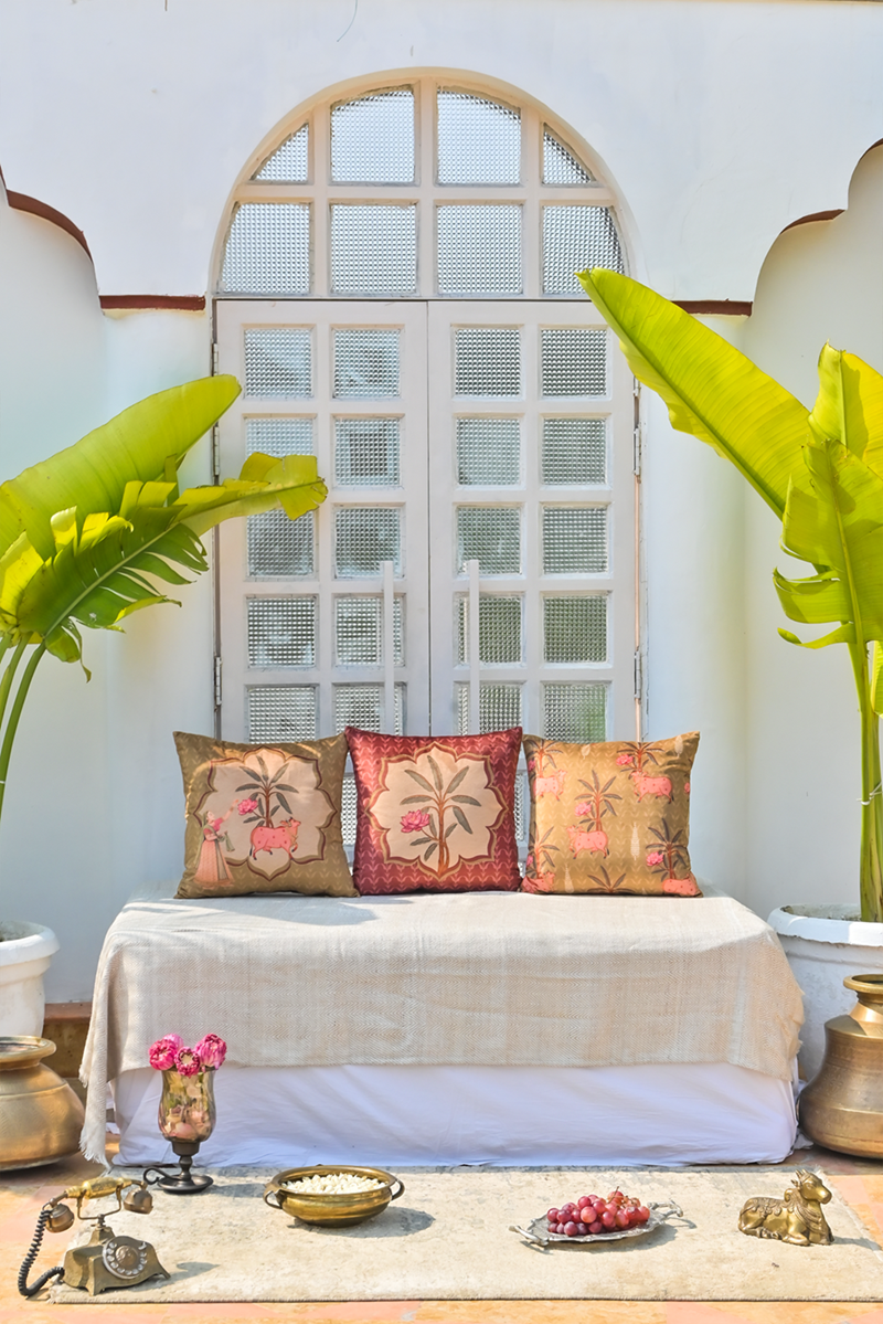 MALHAAR MAHOGANY CUSHION