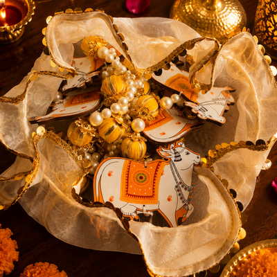Pichwai Heritage White Festive Potli | Diwali Décor - https://artecasa.in/