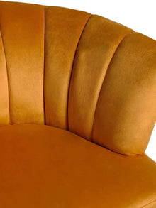 Luxury Opening Shell Designer Velvet Sofa Lounge Chair