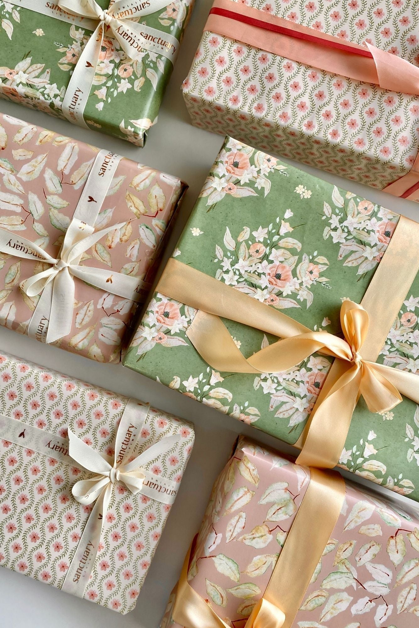 Cascade Blush Gift Set-Linen Napkins & Napkin Rings