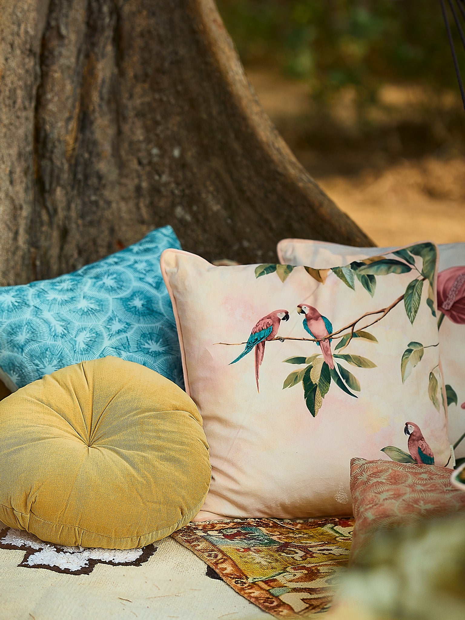 Keer - Multicolor Velvet Cushion Cover