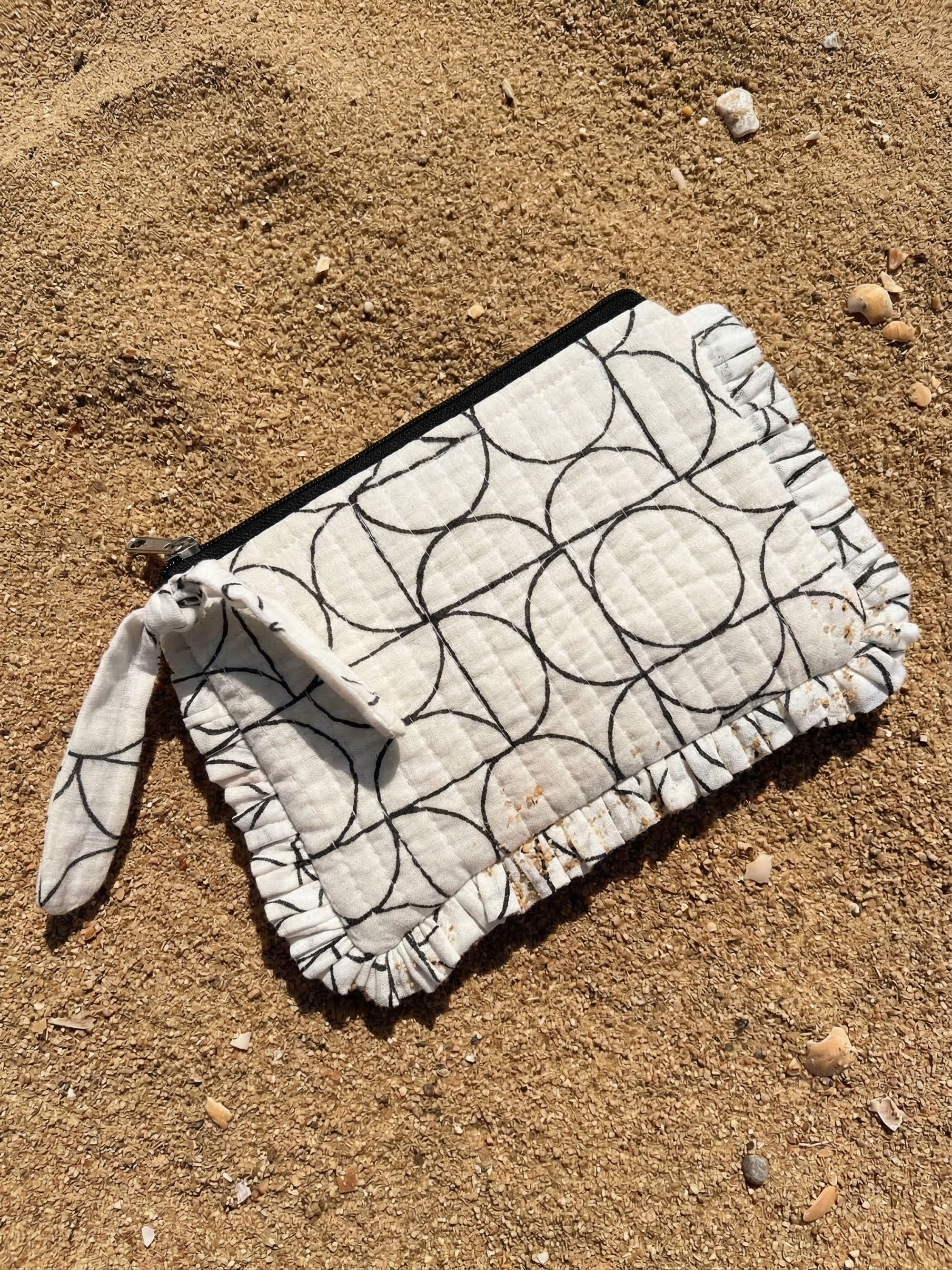 Sustainable Quilted Cotton Travel Pouch l Black & White Organizer