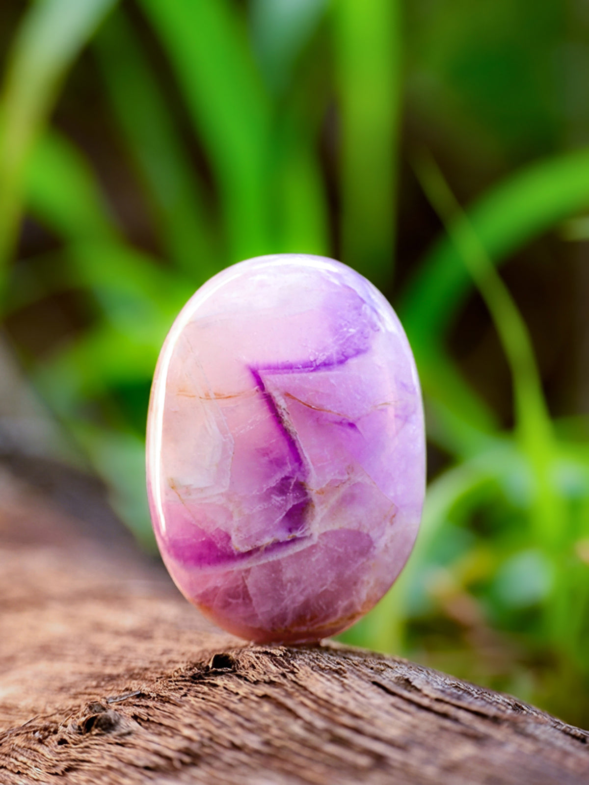 Semi-precious Gemstone - Amethyst Palm Stones