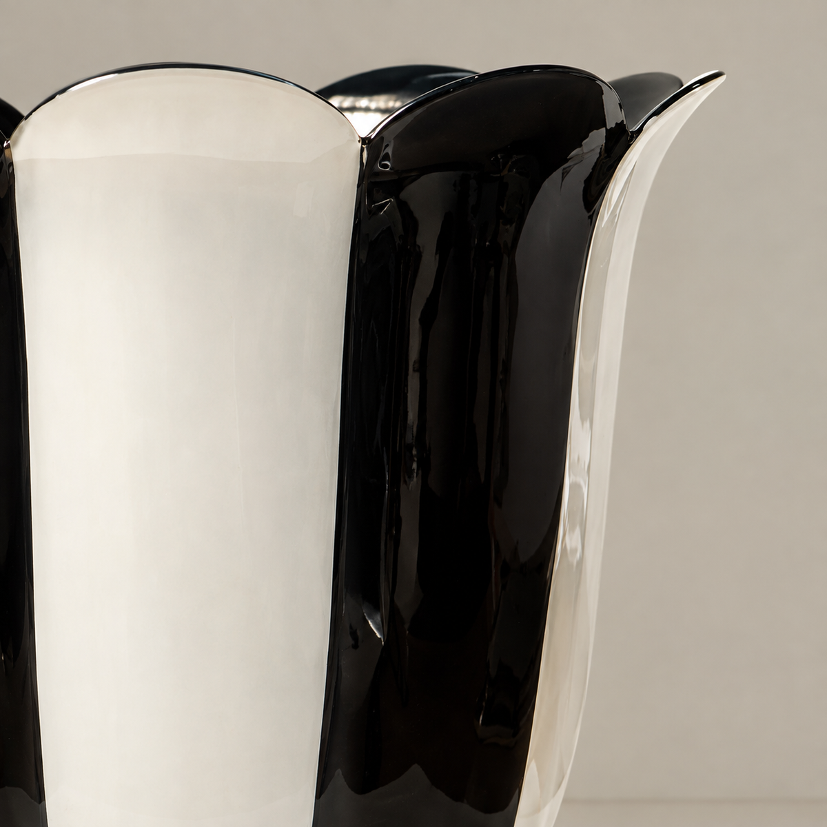 NUDO - B&W HANDCRAFTED ICE BUCKET