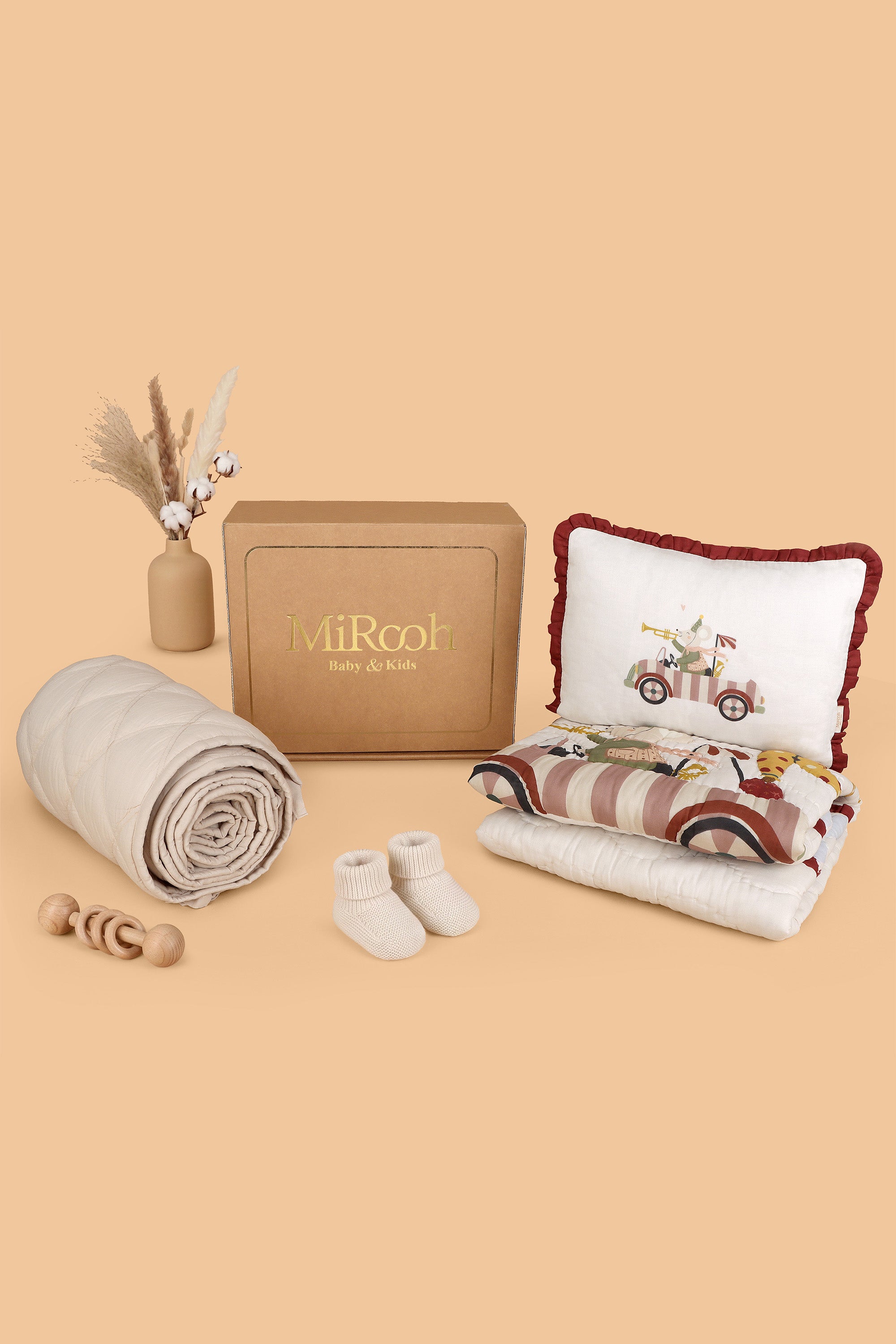 Petite Parade Quilt and Pillow Set with Bumper