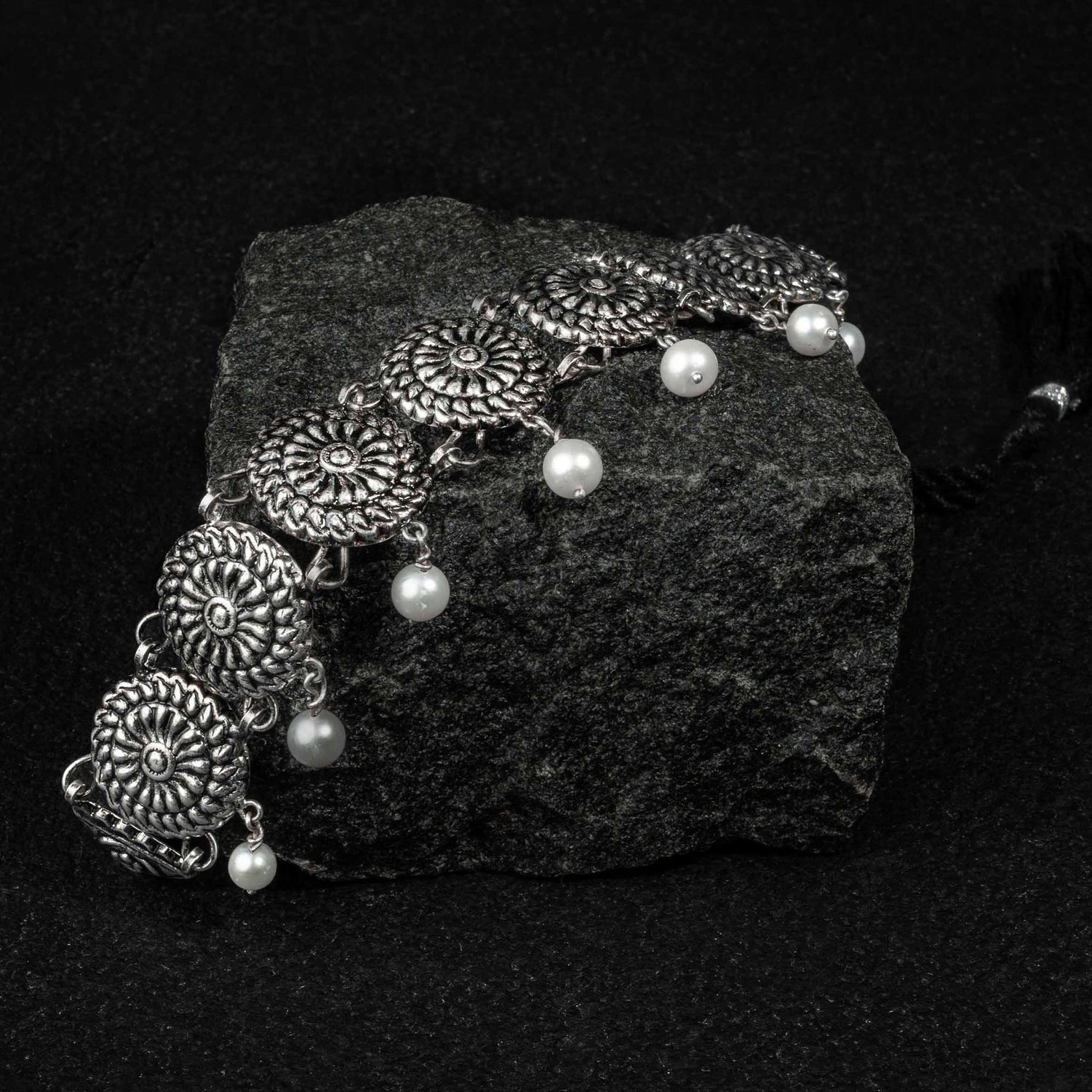 Chakra Pearl Silver Guluband