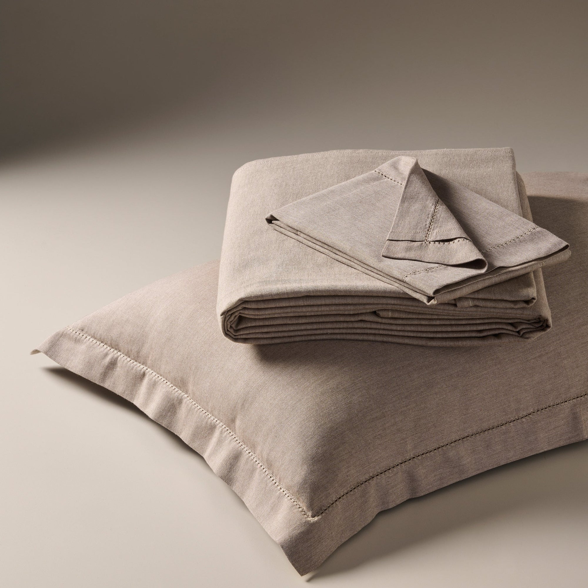 Roasted Walnut | Cotton Bamboo | Chambray | Bedsheet