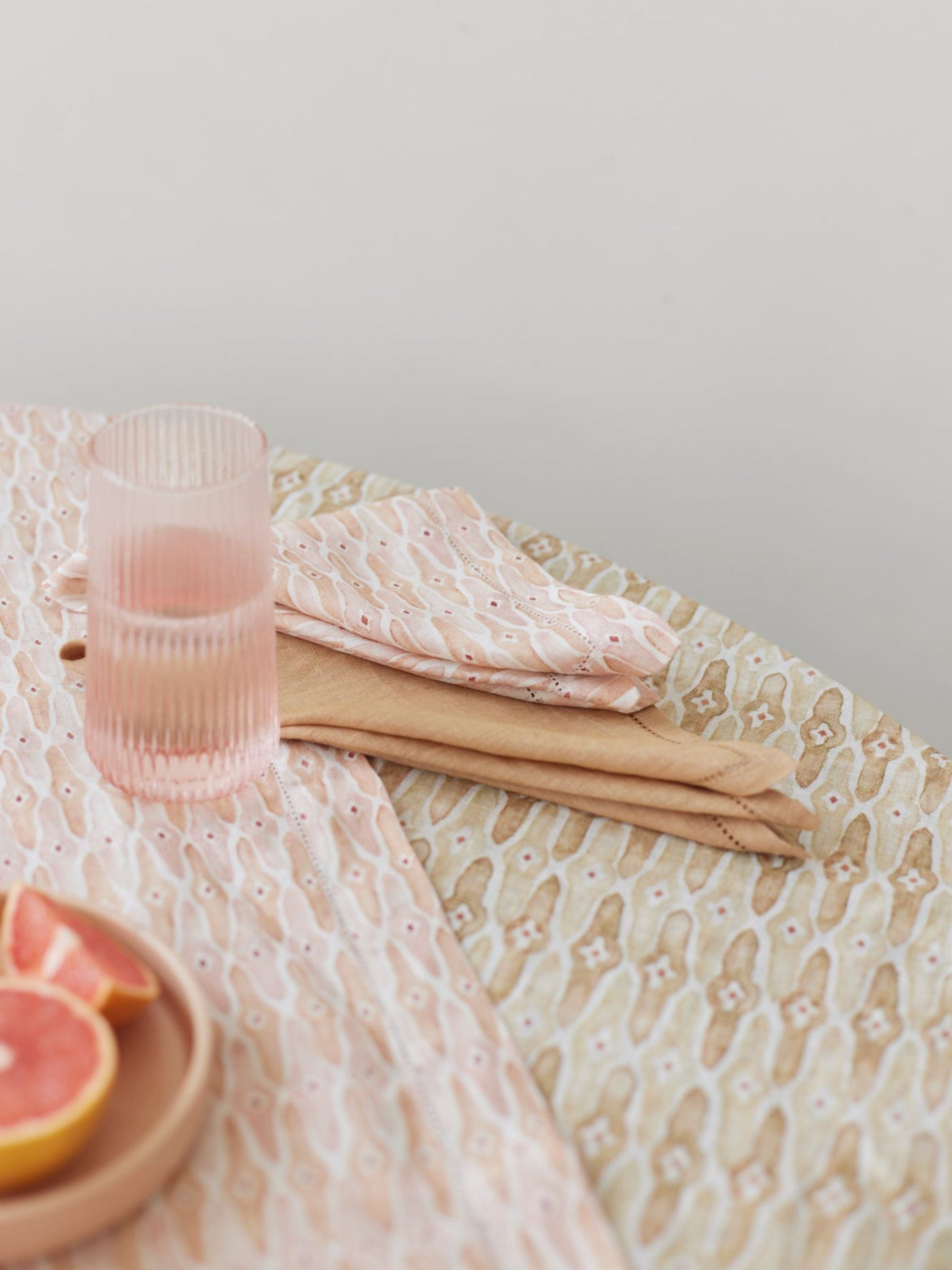 Blush Table Mats and Napkins Gift Set