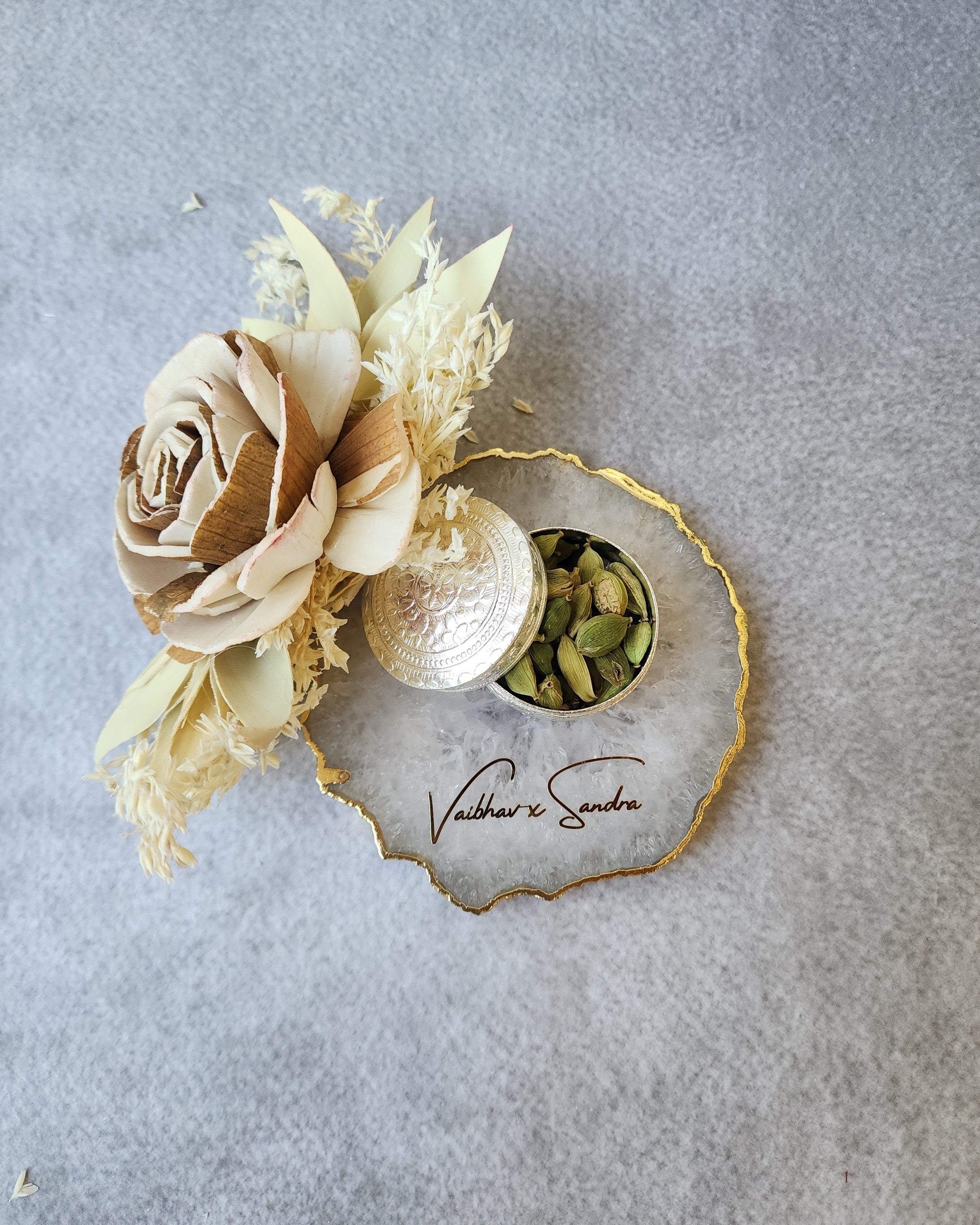 Customizable Elaichi Round Agate Favour