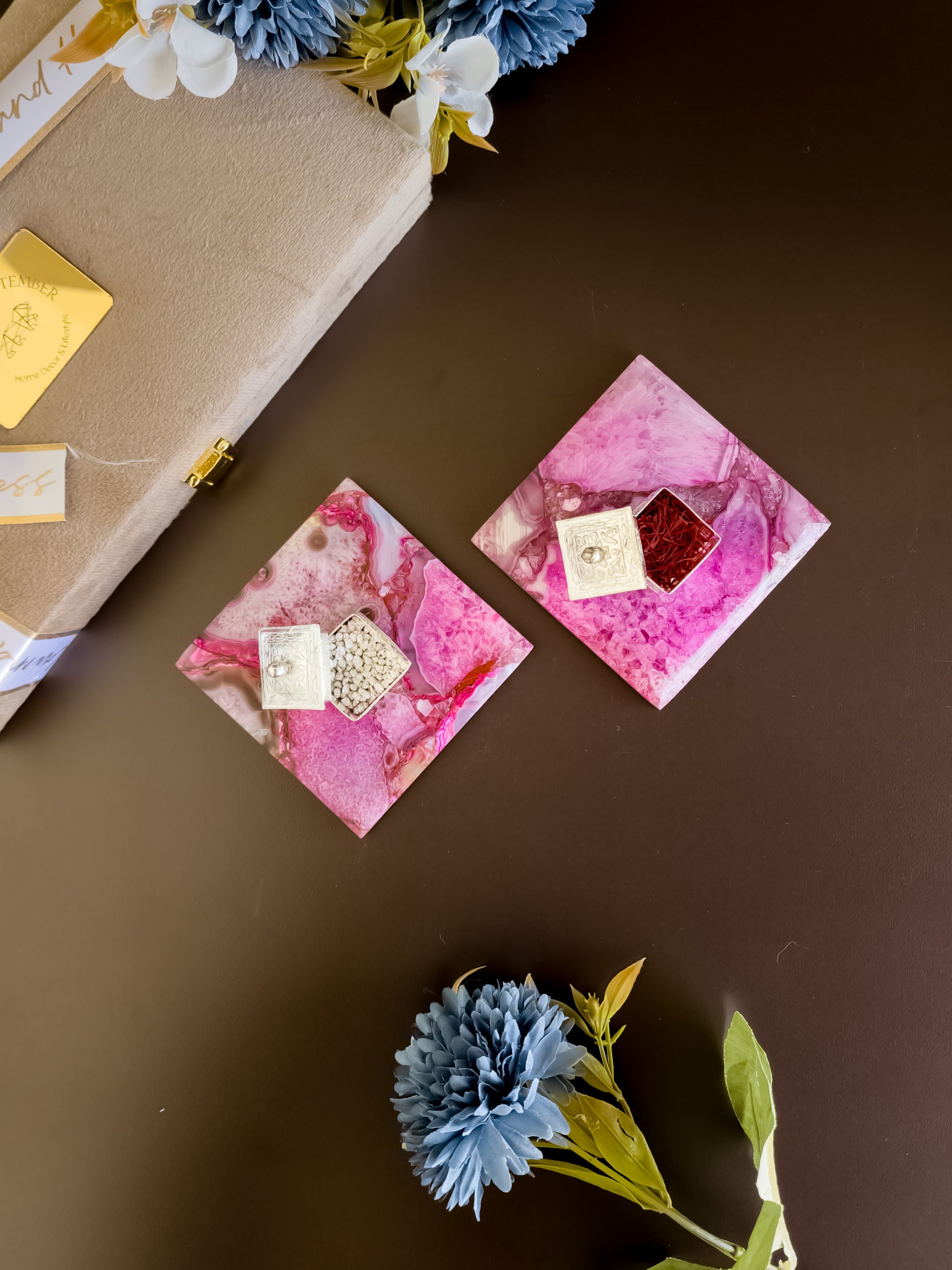 Pink Agate Kesar Elaichi Luxe Set