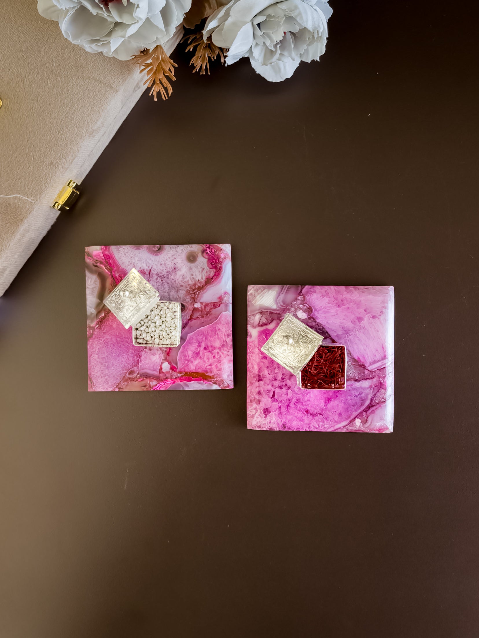 Pink Agate Kesar Elaichi Luxe Set