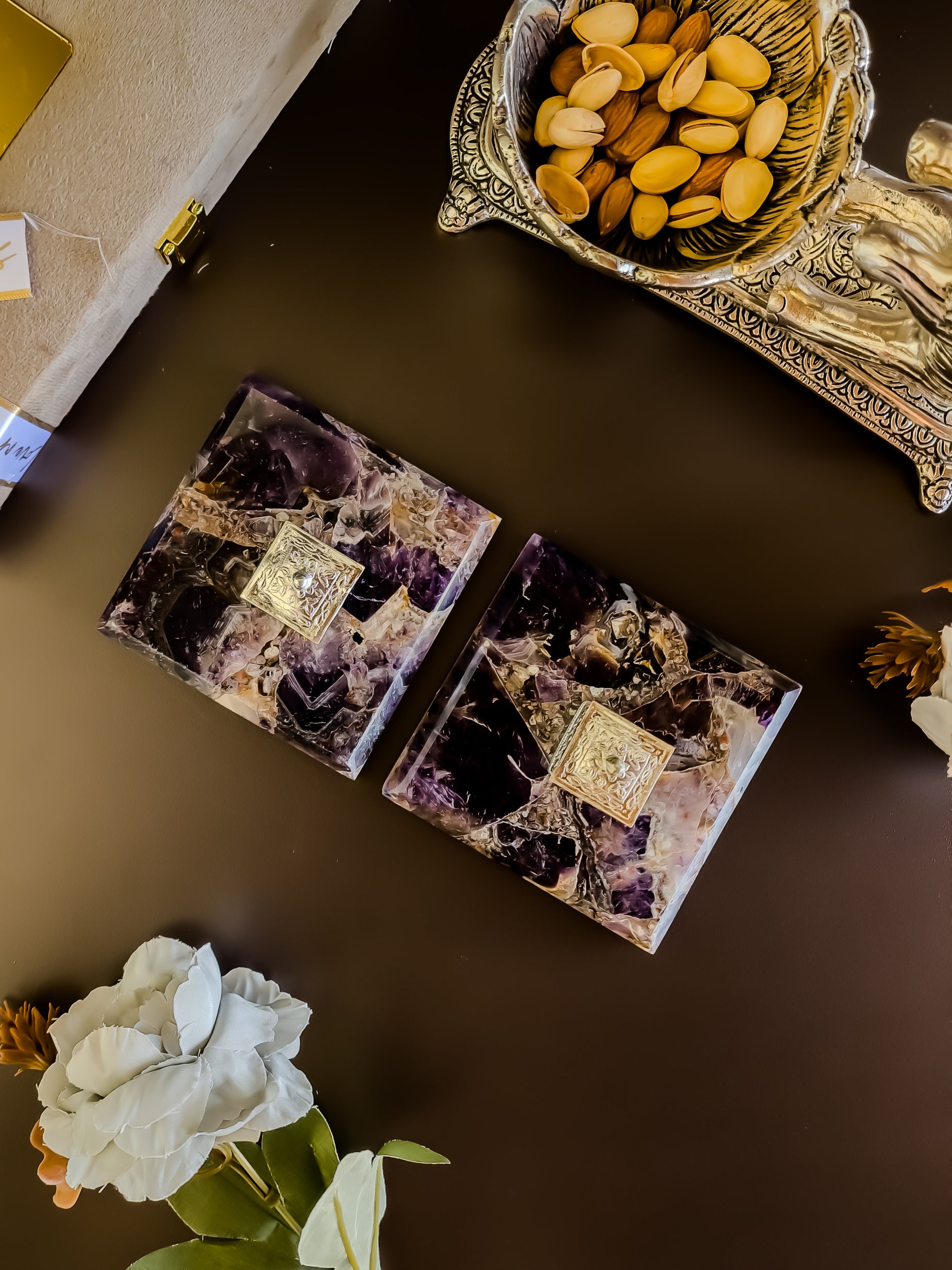 Amethyst Kesar Elaichi Luxe Set