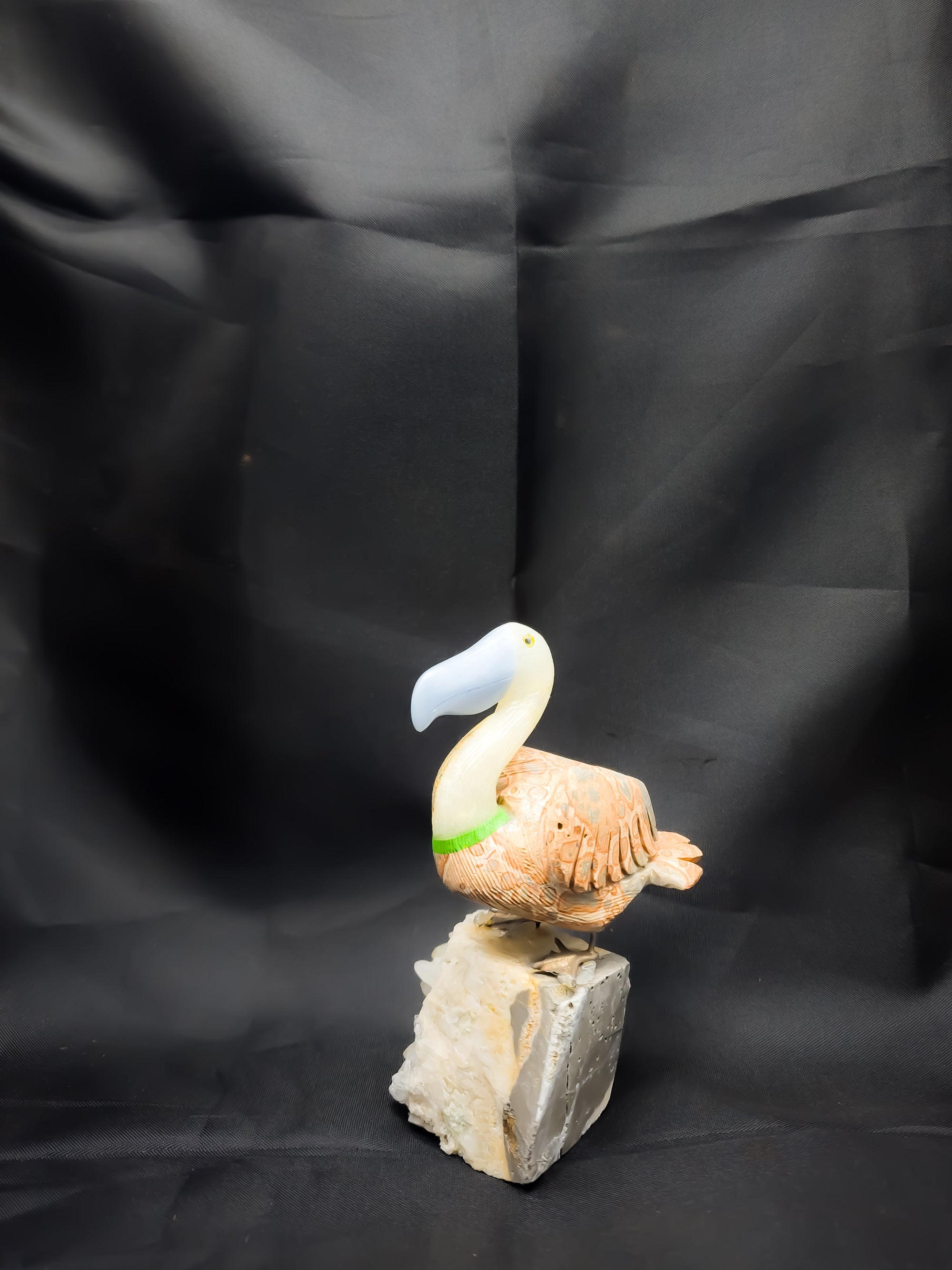 Gemstone Bird sculpture décor