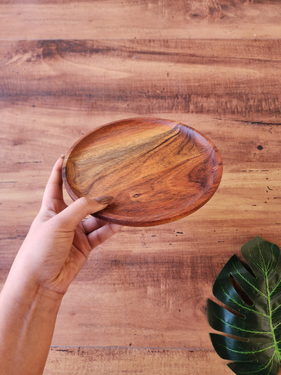 Round Wooden Plate - Acacia Serveware & Décor