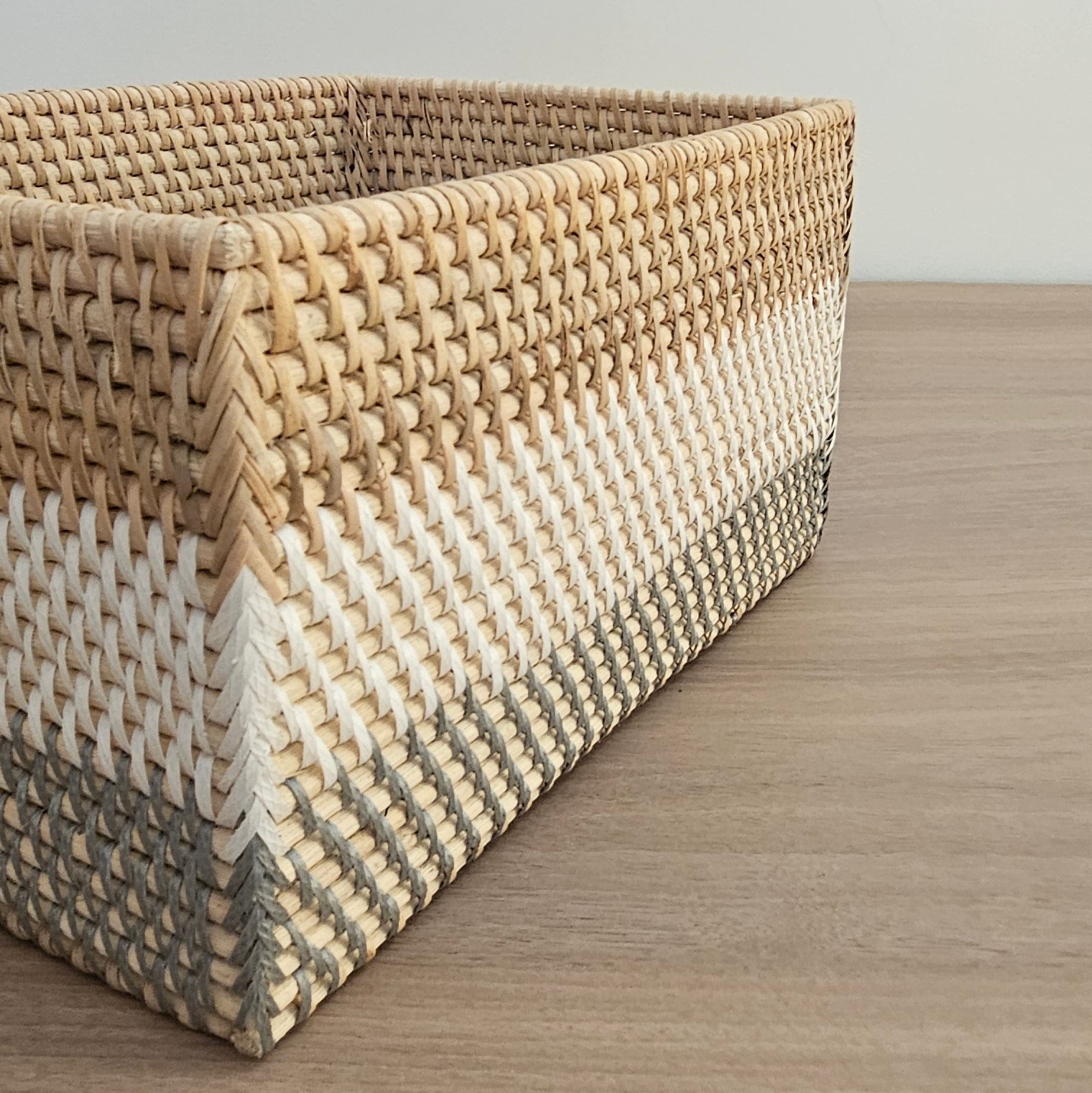 AMINI ORGANIZER