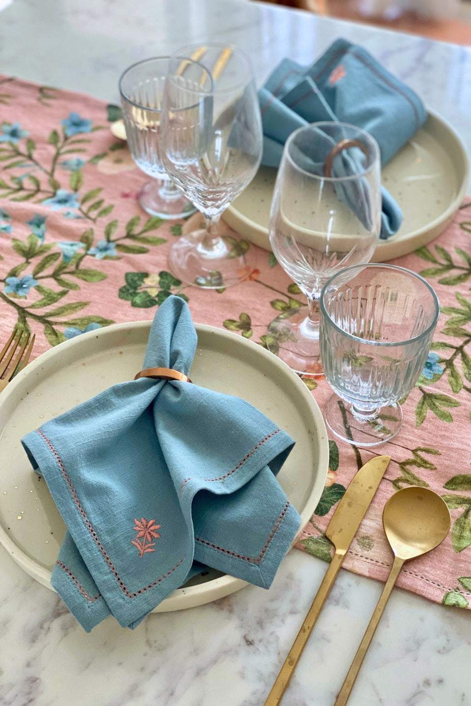 Valley Rose Linen Table Runner