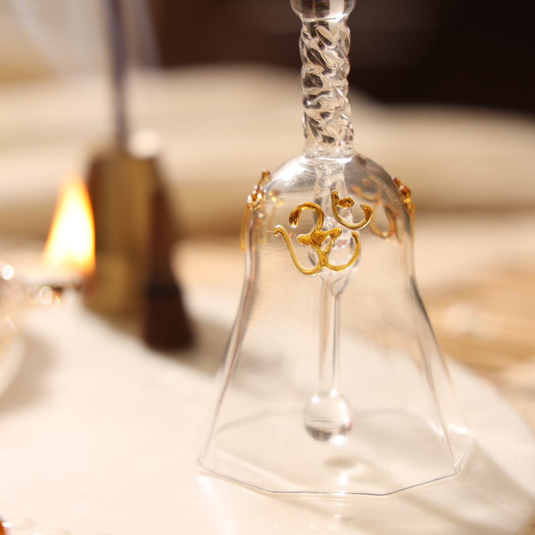Muun Gift Box - Kalash Oil Lamp + Ringing Glass Bell