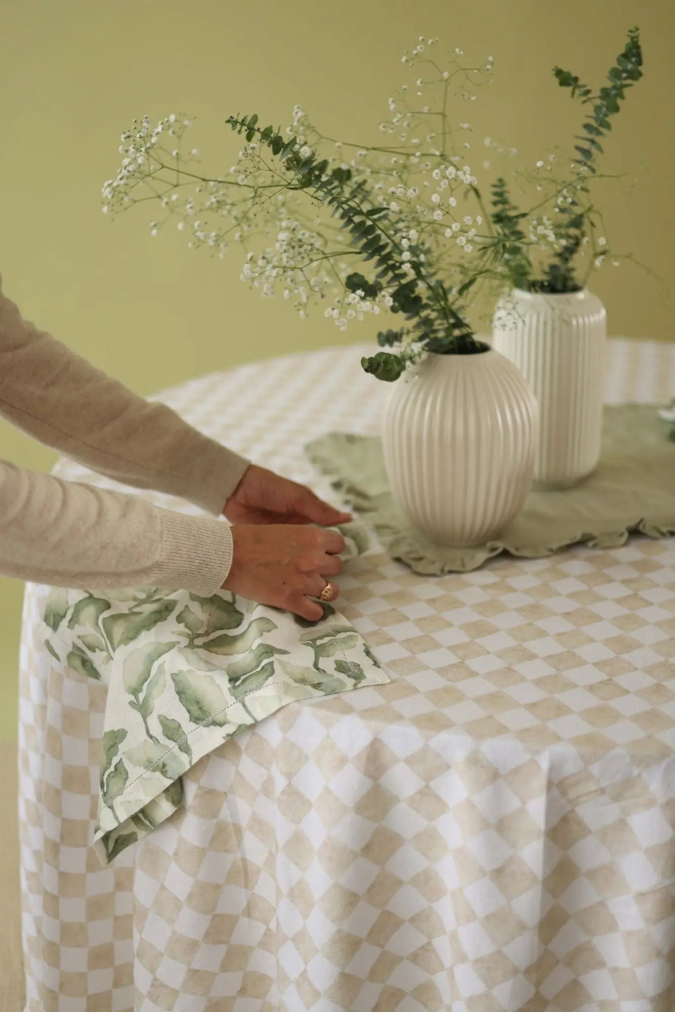 Table Cover - Checker Beige