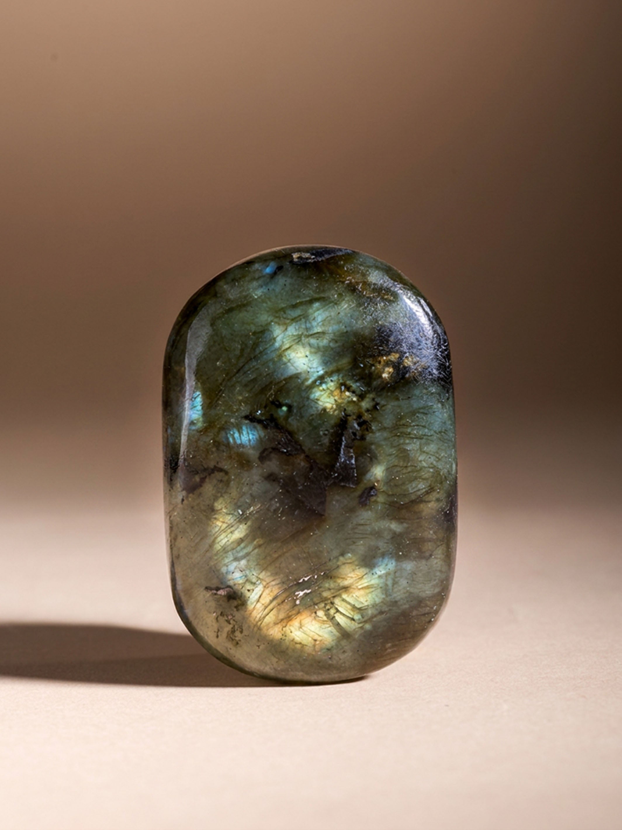 Semi-precious Gemstone - Labradorite Palmstone