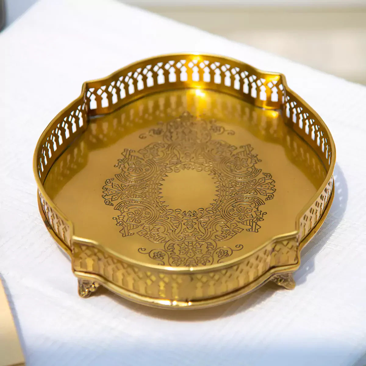 Victorian Curve Tray Medium Gold