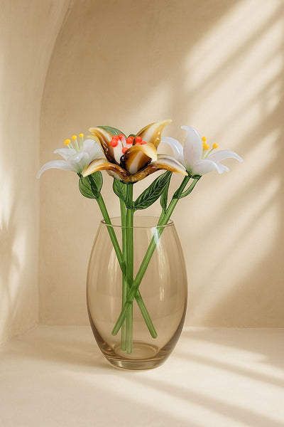 Emerald Bloom Lily – Hand-Blown Glass Flower Stem