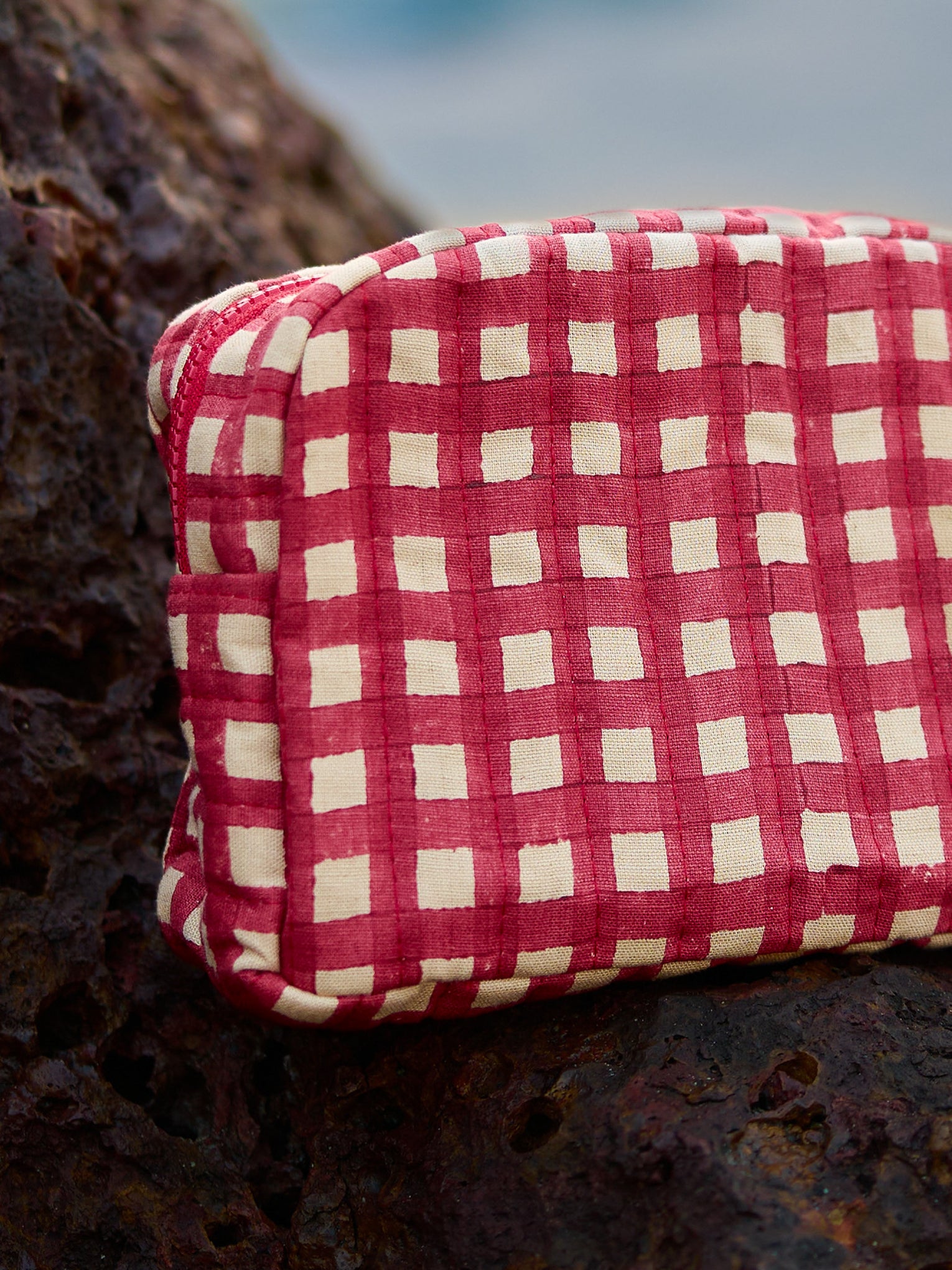 Sustainable Quilted Cotton Travel Pouch Set l Red Checks Classic Organiser Set