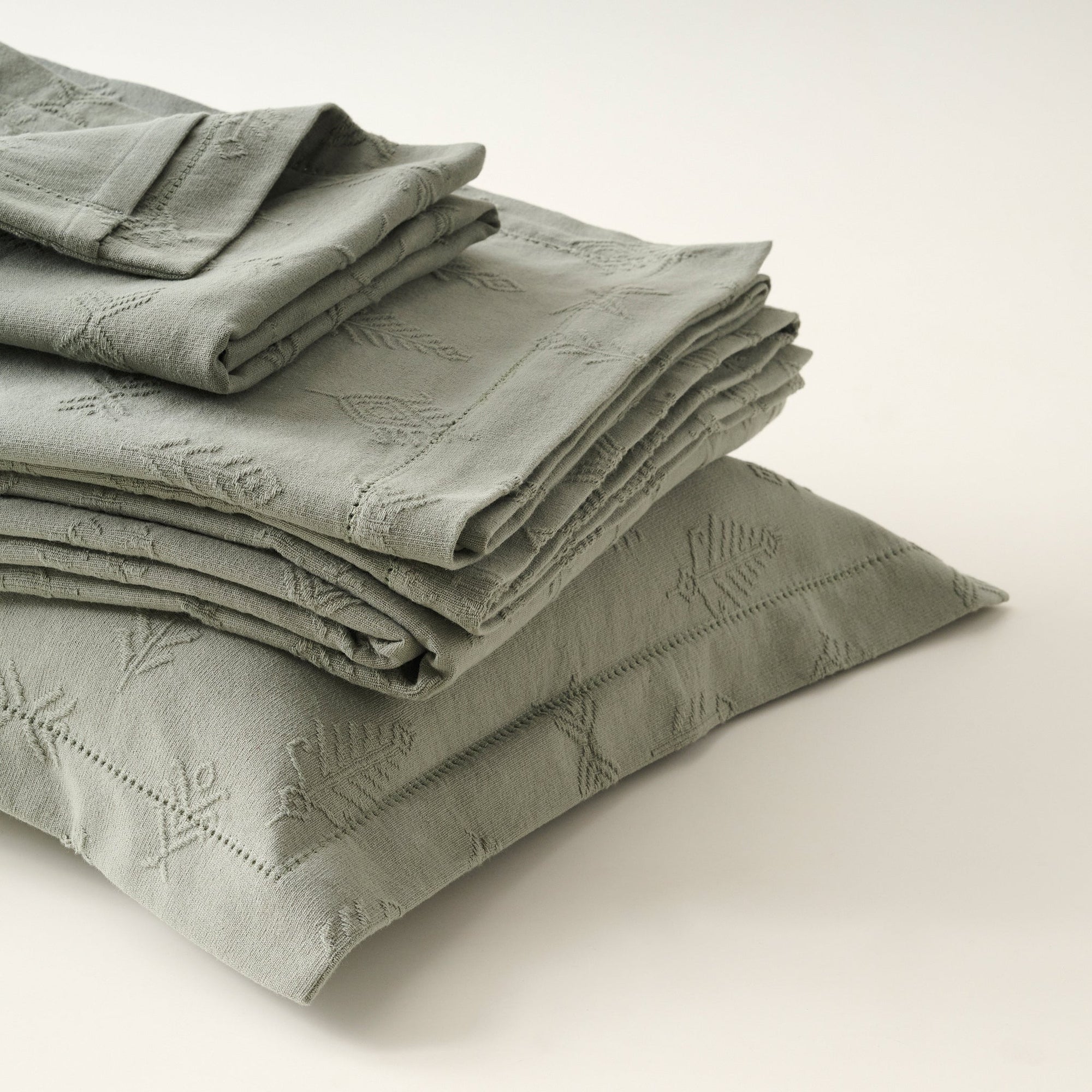 Mural | Cotton | Heavy Jacquard | Bed Cover